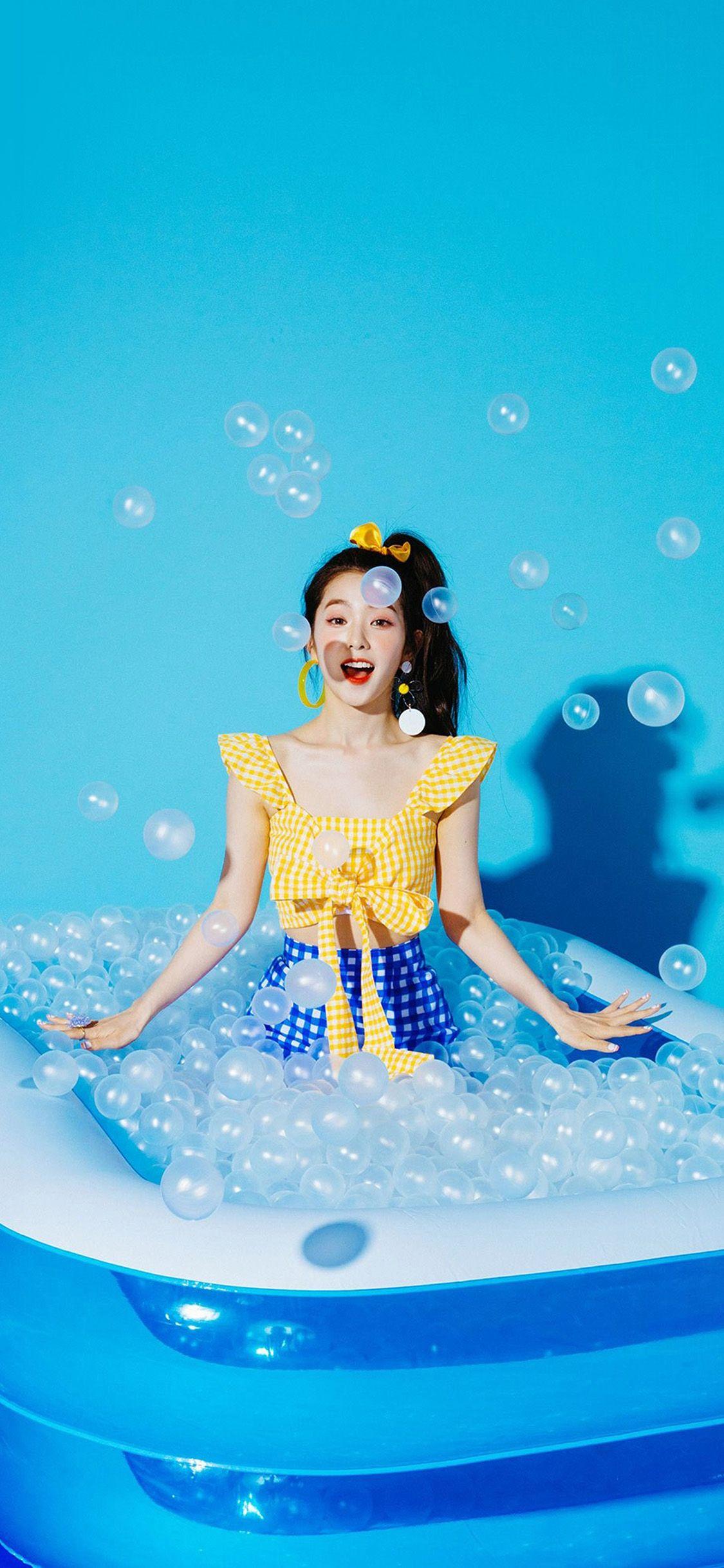 iPhoneX wallpaper: blue girl redvelvet kpop summer water