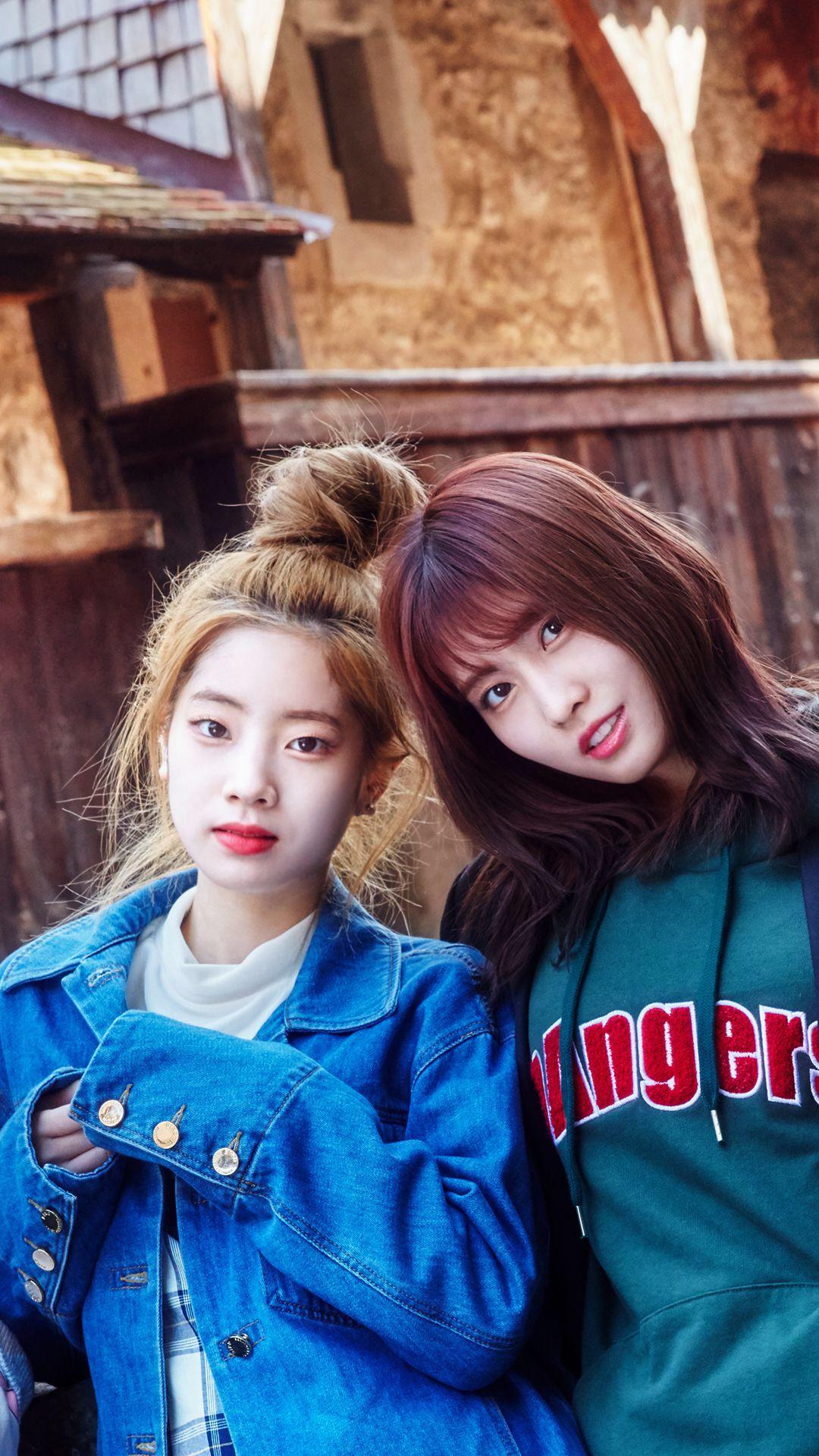 »DahMo♡« em 2019. Twice