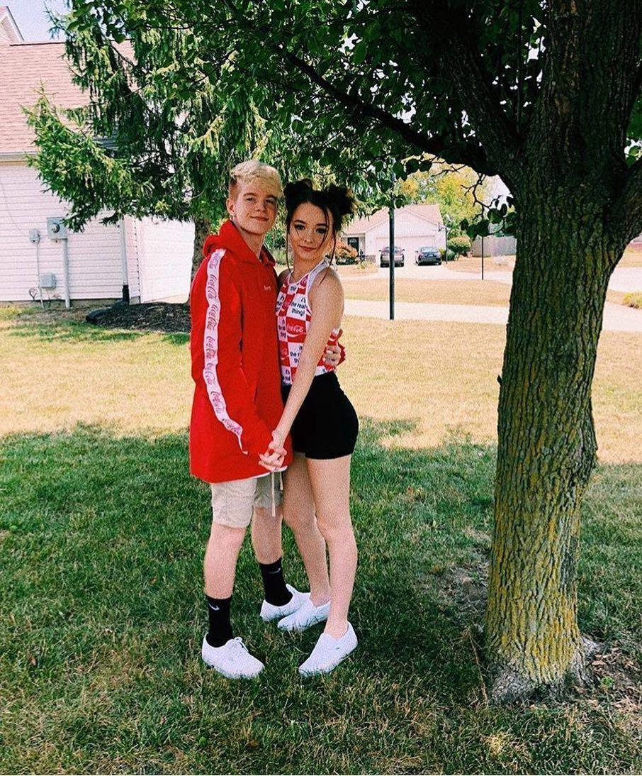 Everyone go follow Cody is following everyone