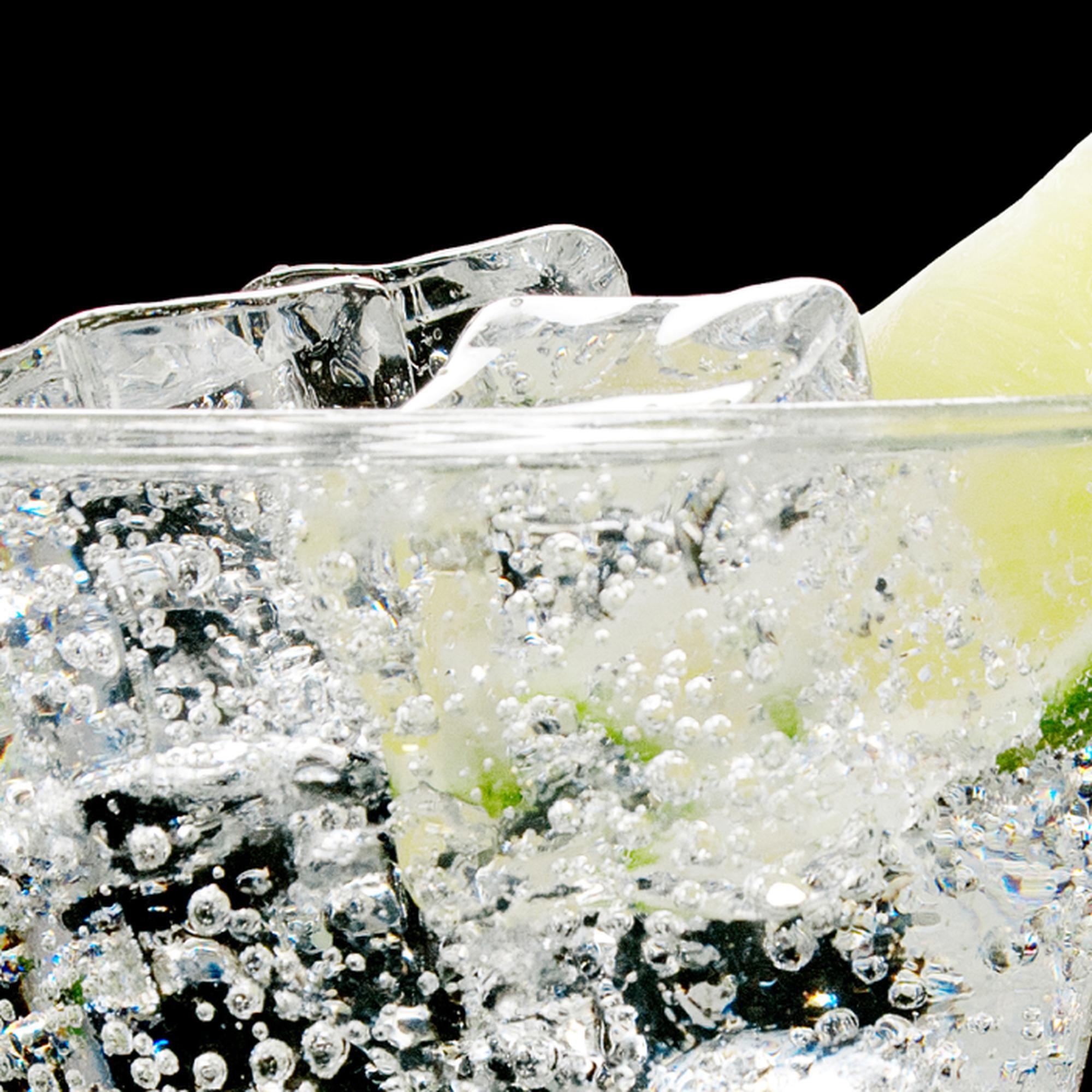 What's the Difference Between Club Soda, Seltzer, Tonic