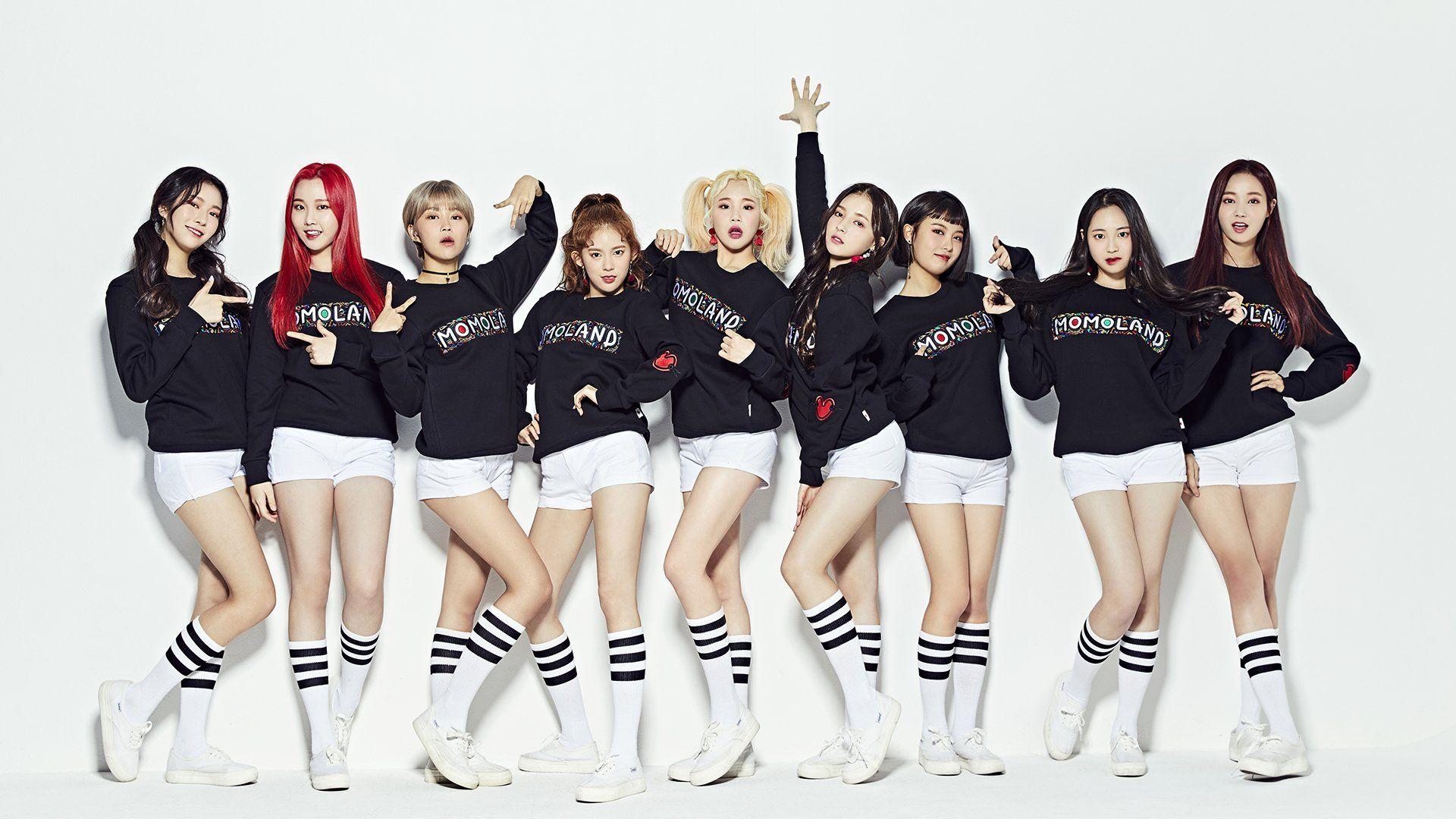 Momoland Wallpaper