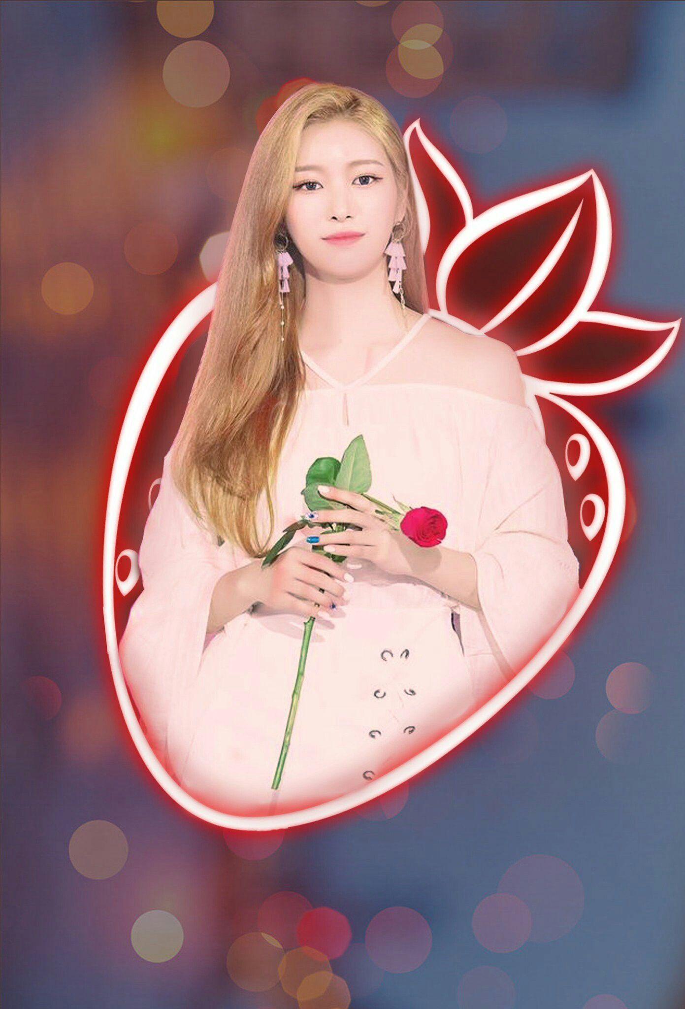 Momoland Hyebin Yeonwoo Jane Taeha Nayun Daisy JooE Ahin