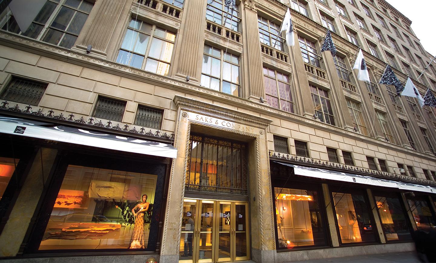 Louis Vuitton New York Saks 5th Ave New York Ny