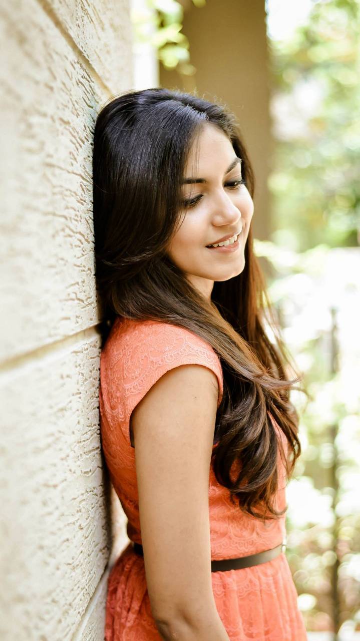 Ritu Varma Wallpaper