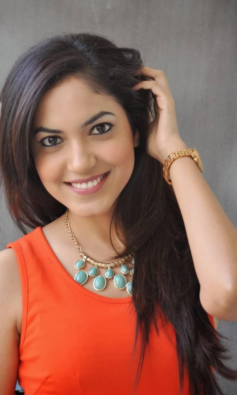 ritu varma Wallpaper