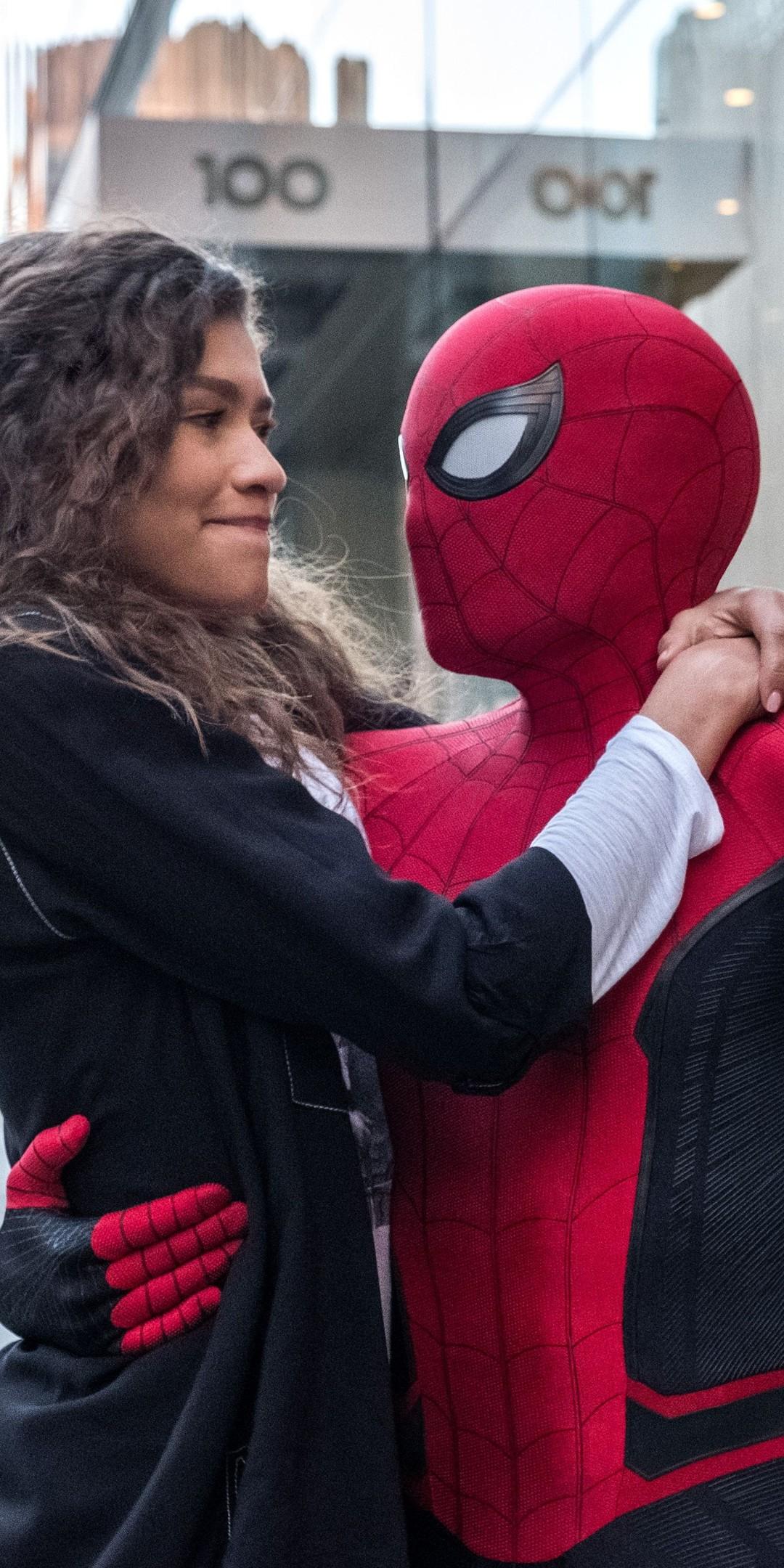 Spider Man And Zendaya In Spider Man Far From Home
