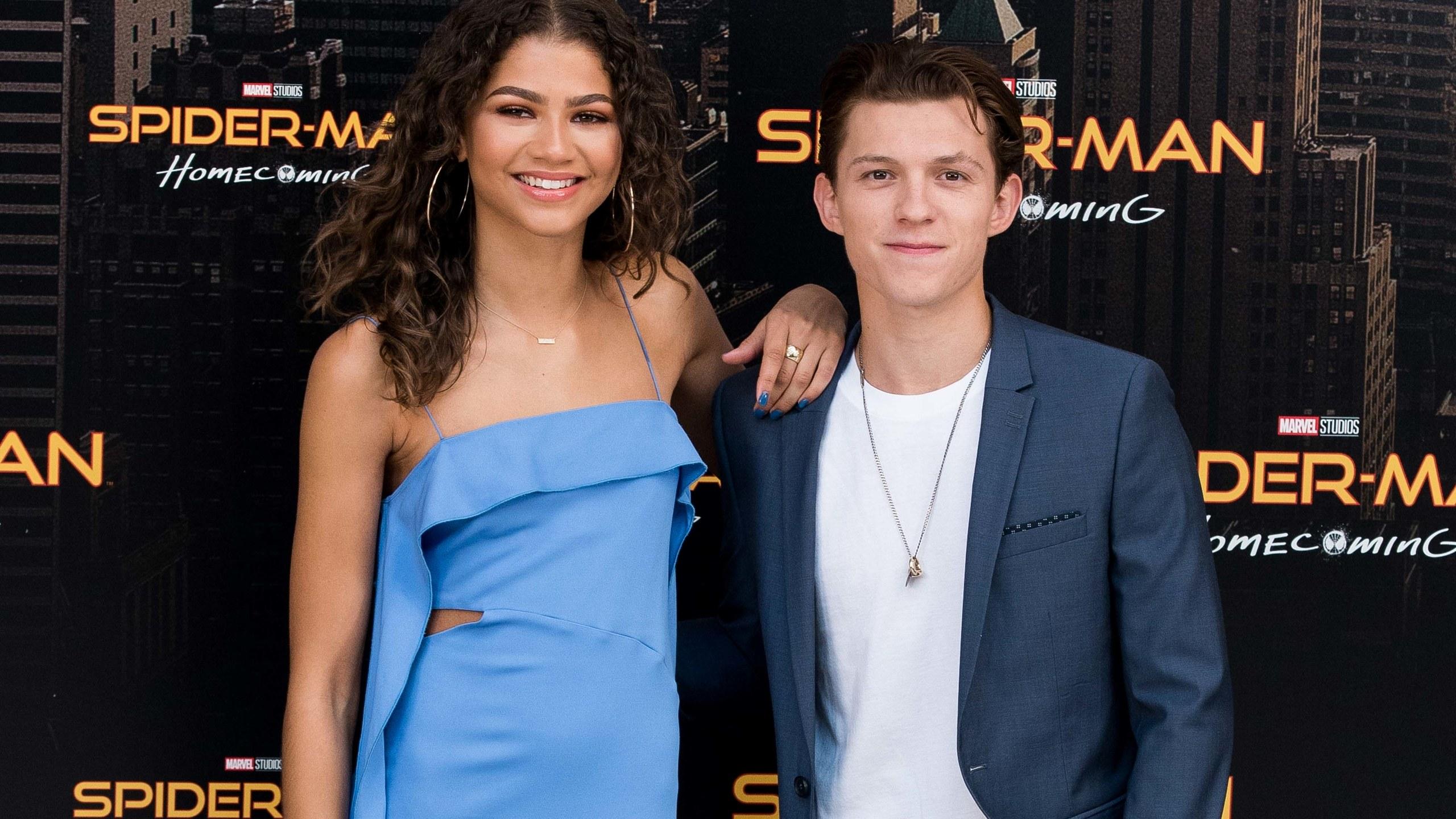 Zendaya And Tom Holland Share Clothes On 'Spider Man