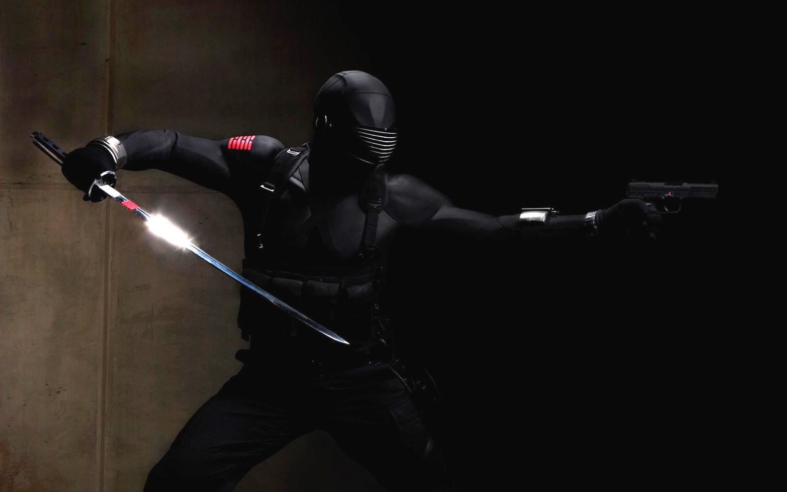 Snake Eyes Wallpaper