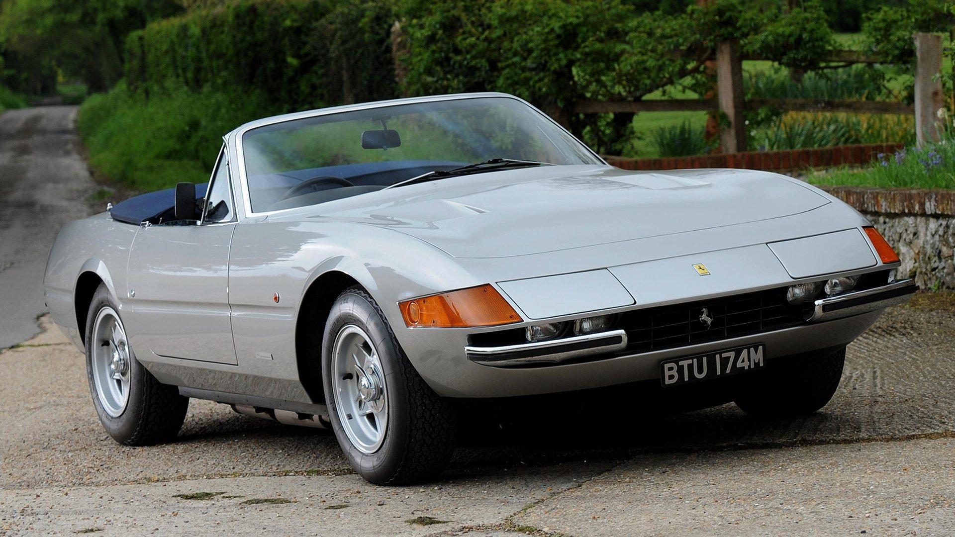 Ferrari 365 GTS 4 Daytona HD Wallpaper. Background
