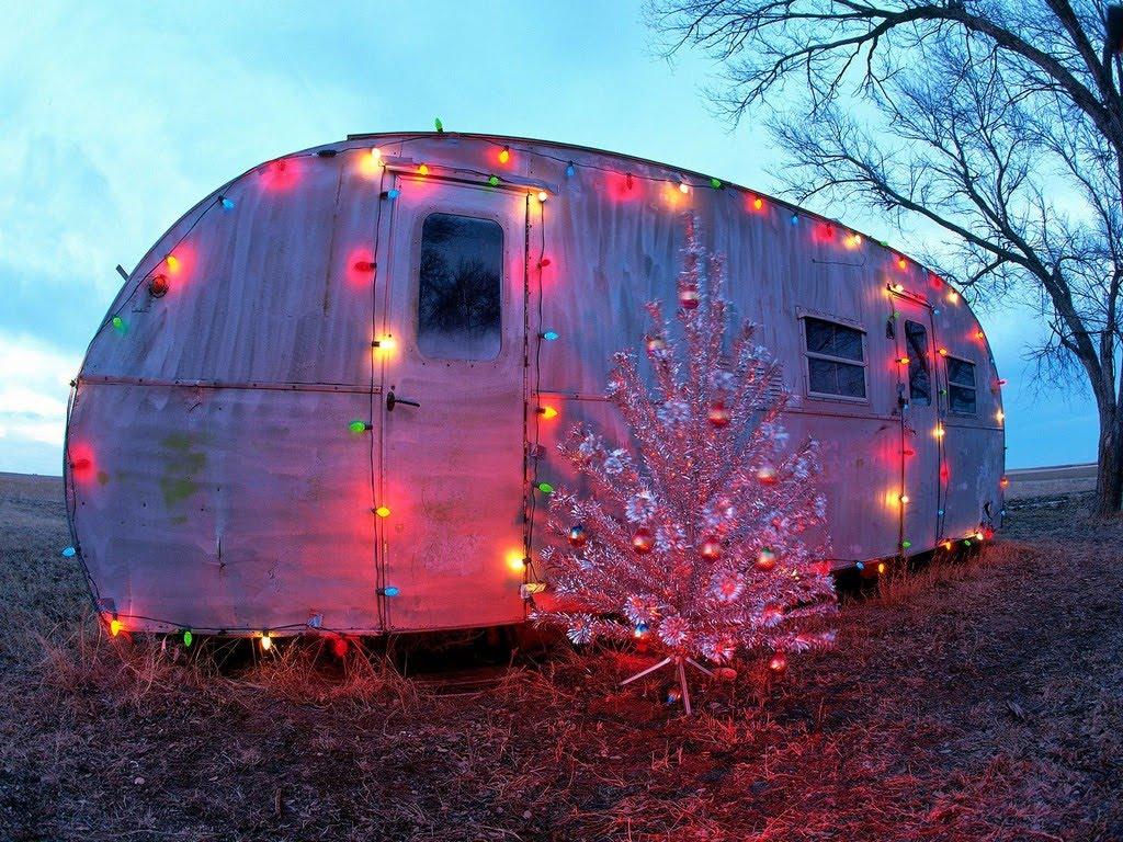 Christmas Camping Wallpapers - Wallpaper Cave