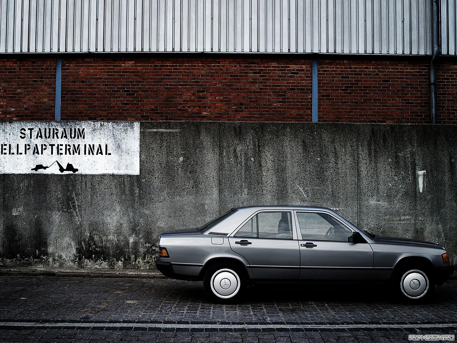 Mercedes Benz C Class W201 Picture. Mercedes Benz