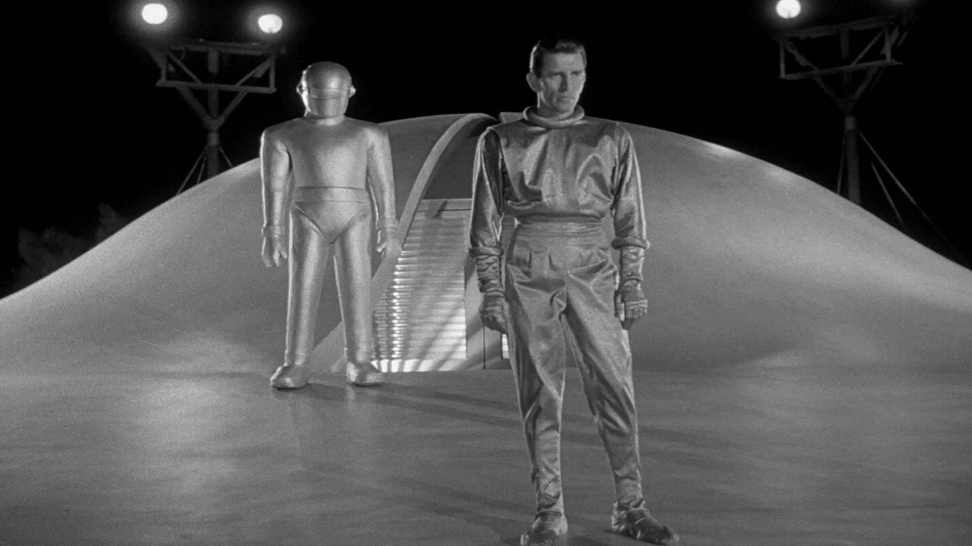 The Day the Earth Stood Still (1951) HD Wallpaper