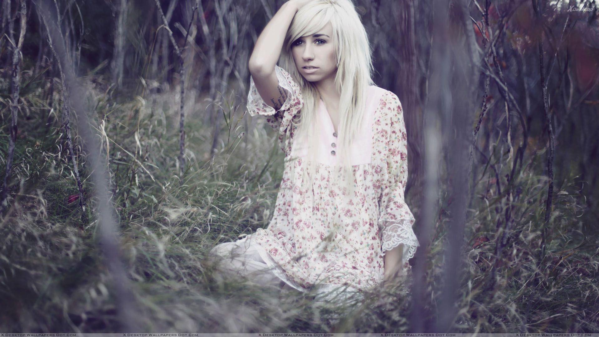 Blonde Girls Wallpaper, Photo & Image in HD