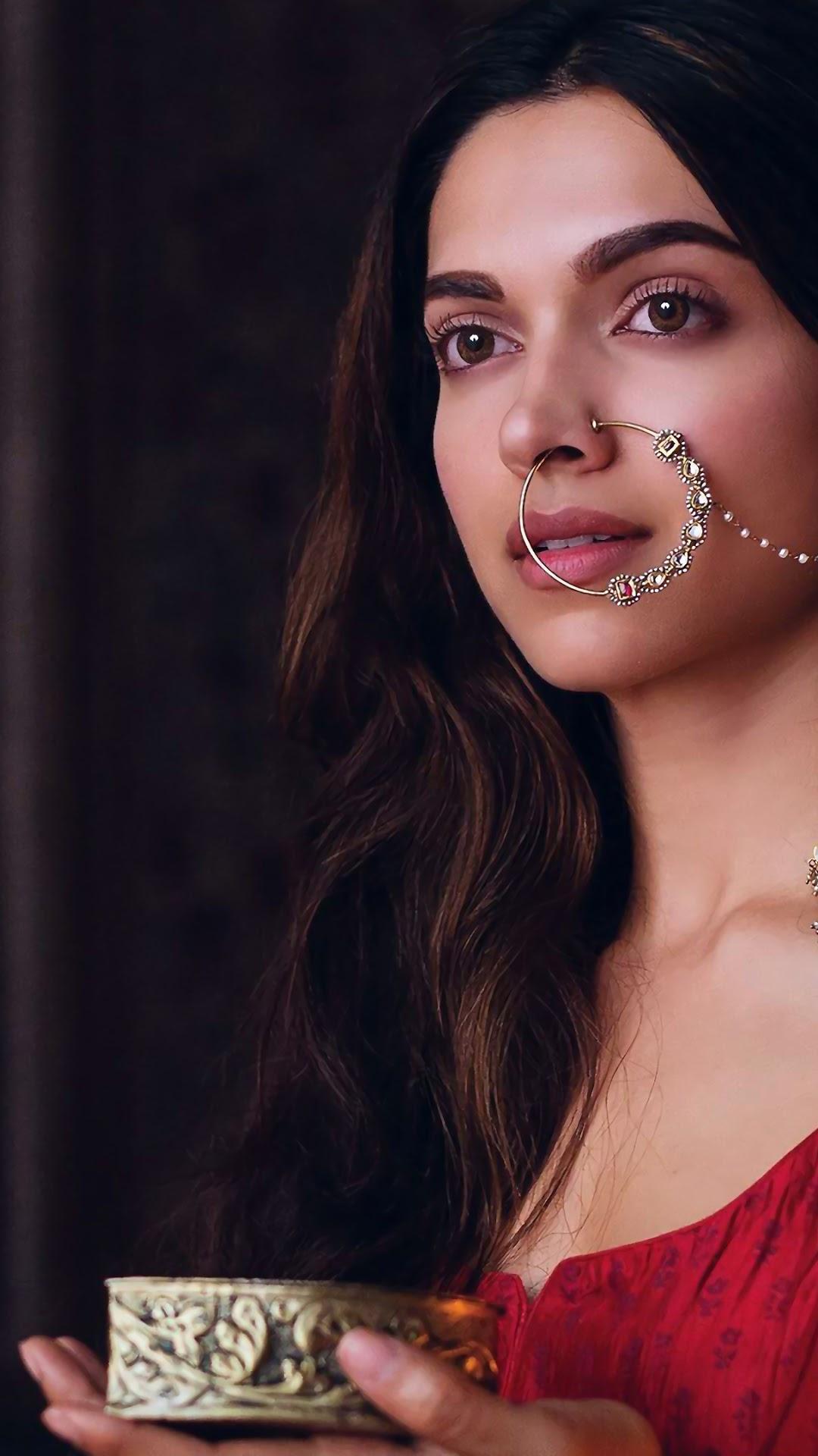 Deepika Padukone Beautiful Bollywood Brunette Girl 4K