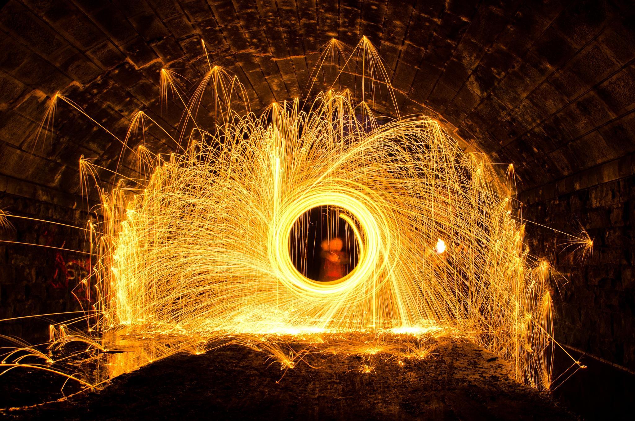 Creating epic long exposure photo with wire wool