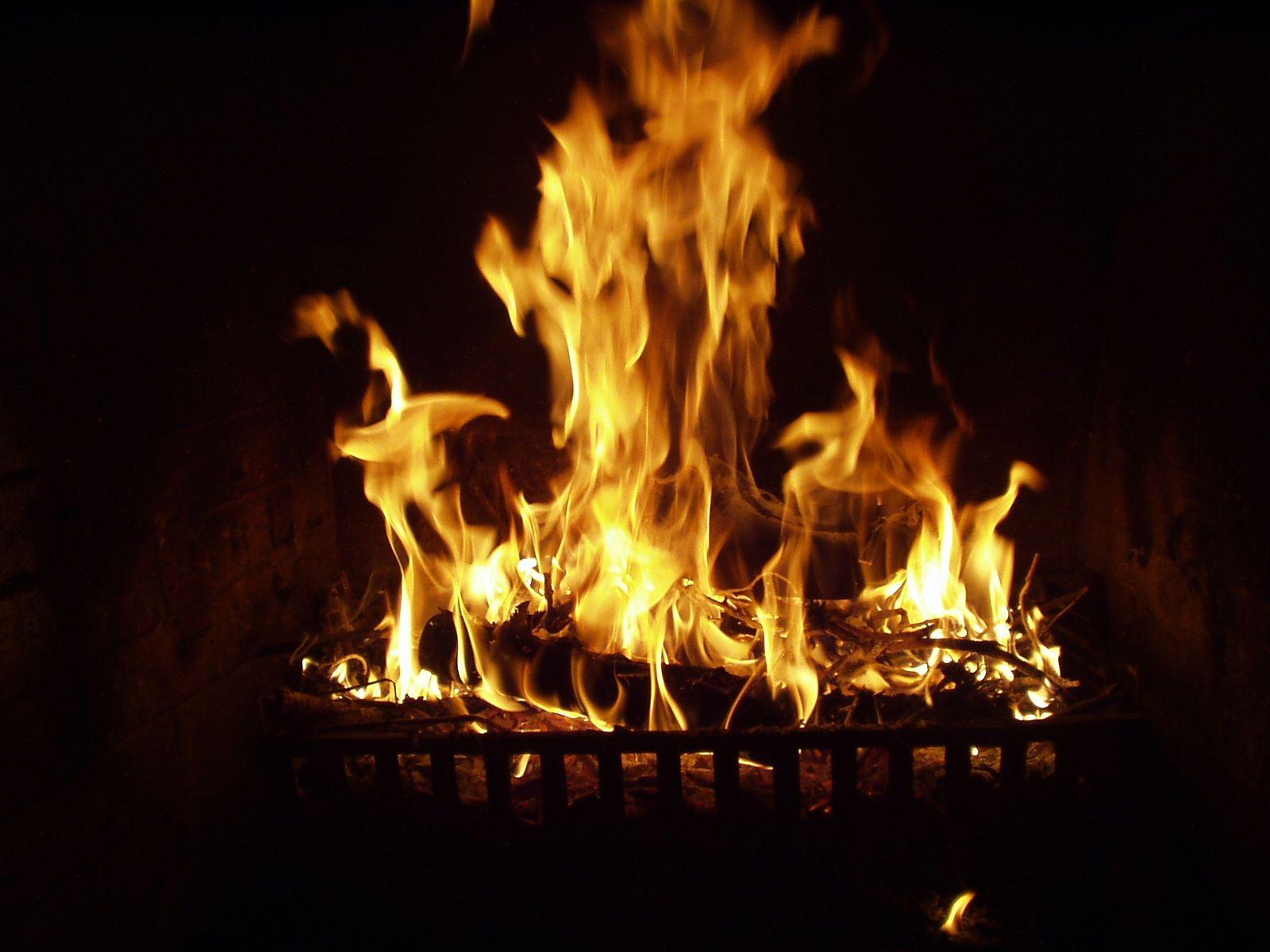 Free Animated Fire Wallpaper Free Free Animated Fire