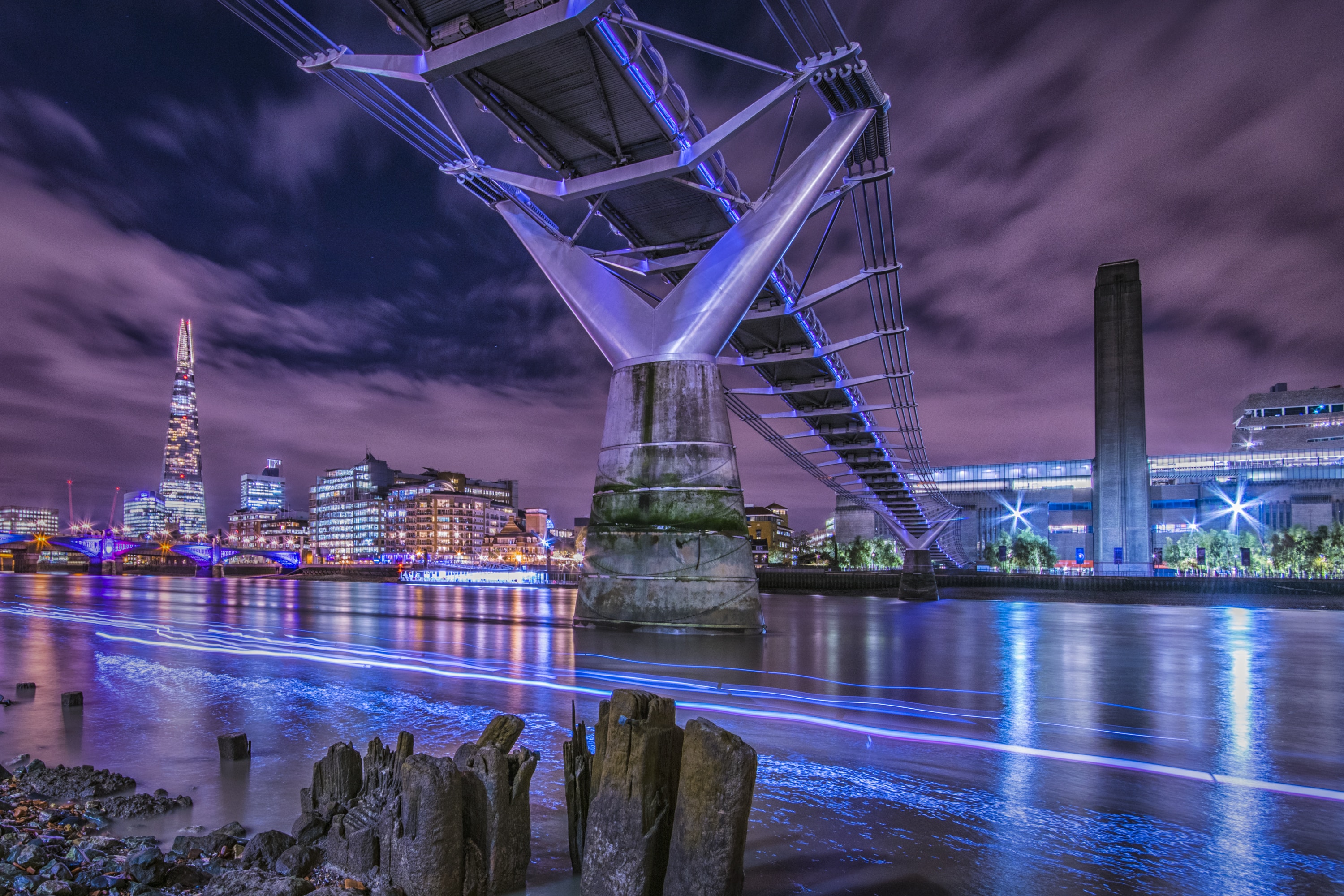 Millennium Bridge, London (Photo credit to JJ Jordan) 3000