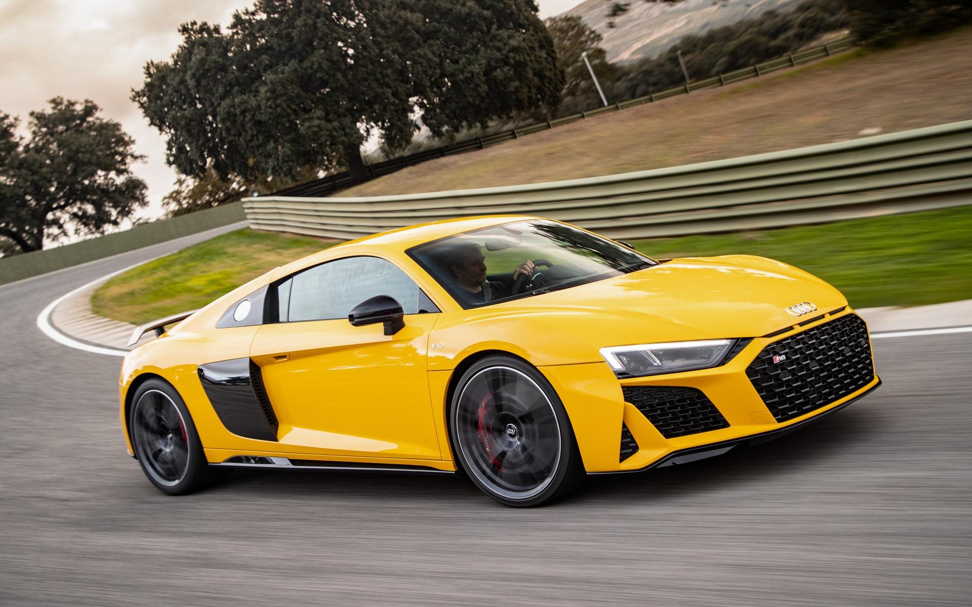 Audi R8 V10 performance quattro: Racing is in its Blood