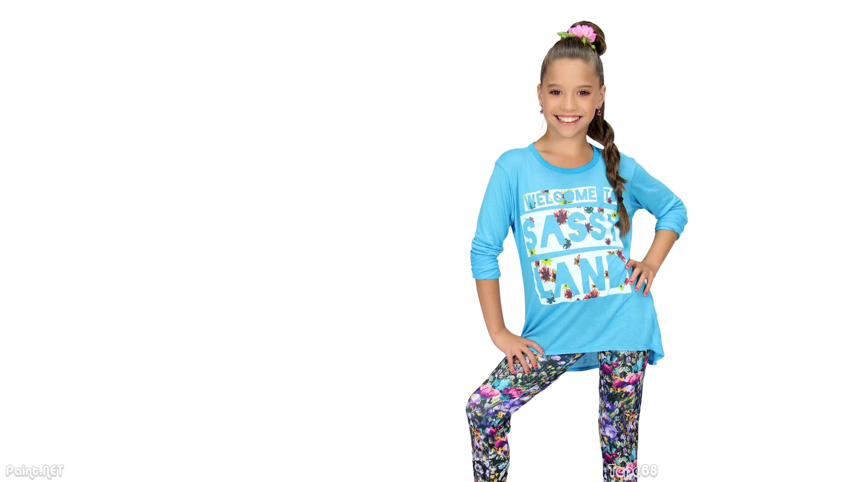 Maddie Ziegler Desktop Wallpapers - Wallpaper Cave