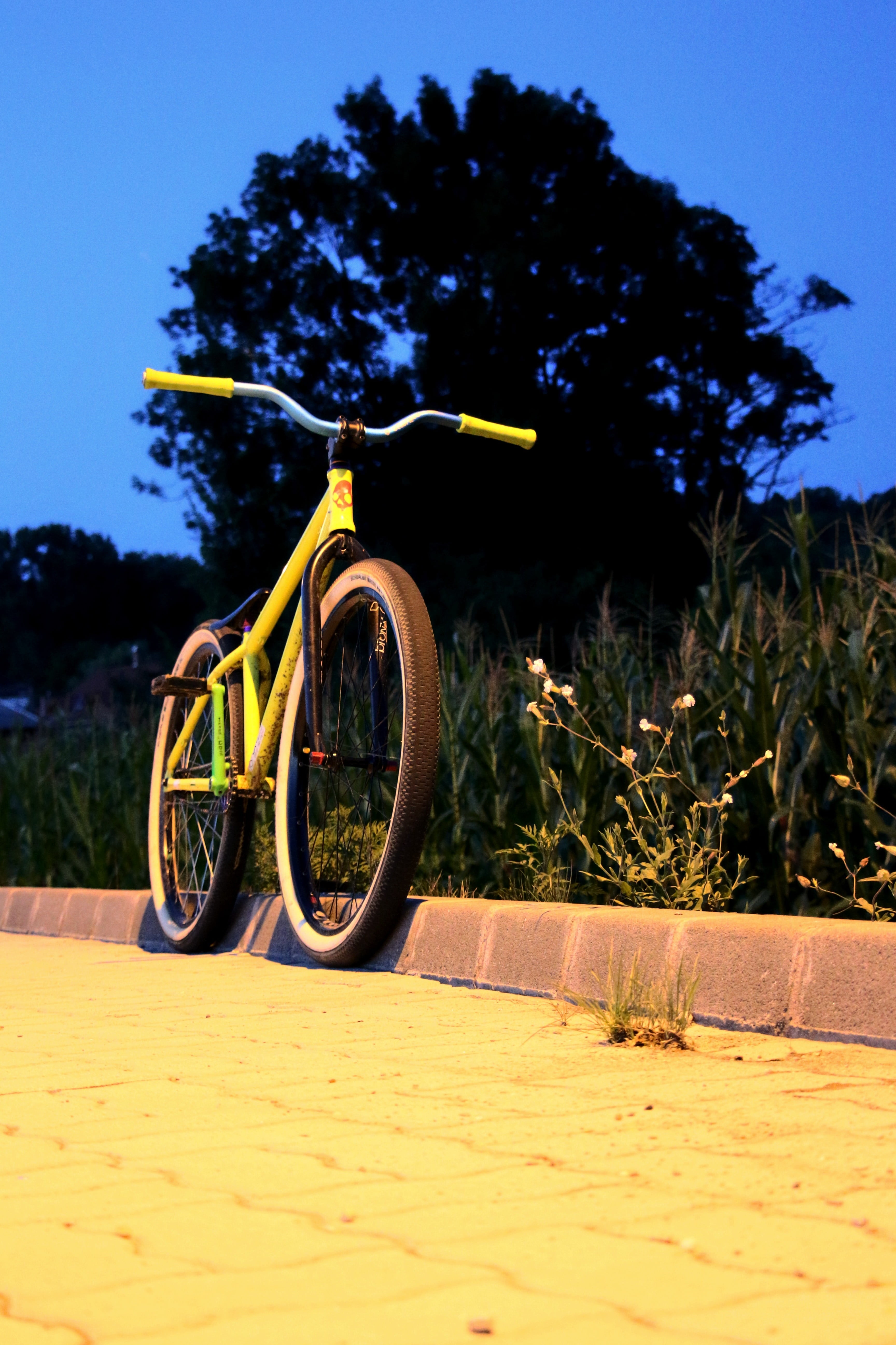 Yellow BMX bike, bicycle, mountain bikes, Dartmoor Bikes HD