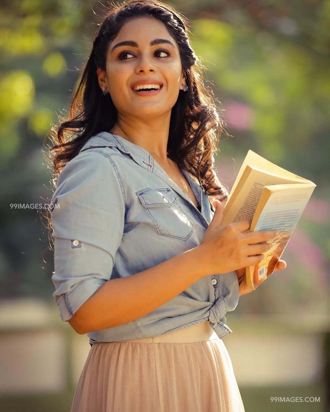 65Samyuktha Menon Beautiful HD Photohoot Stills