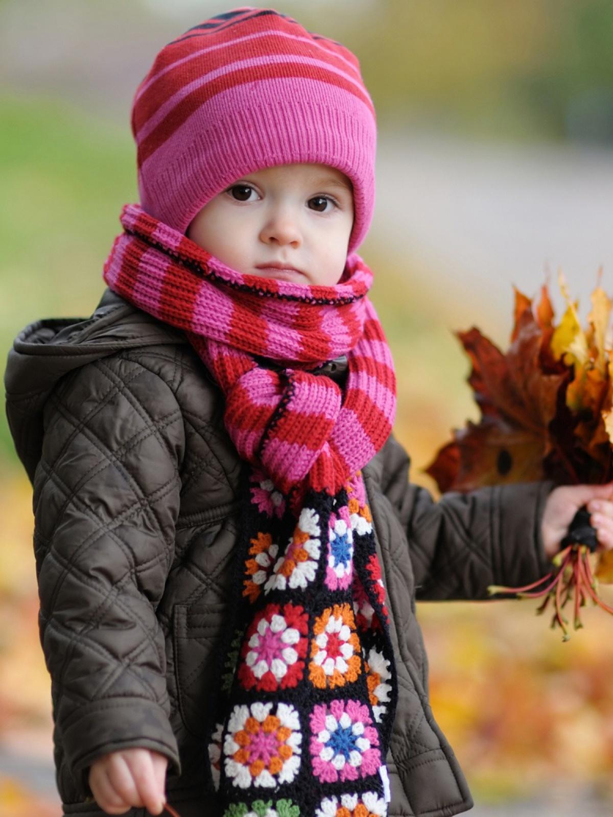 Cute Baby In Autumn Mobile Wallpaper