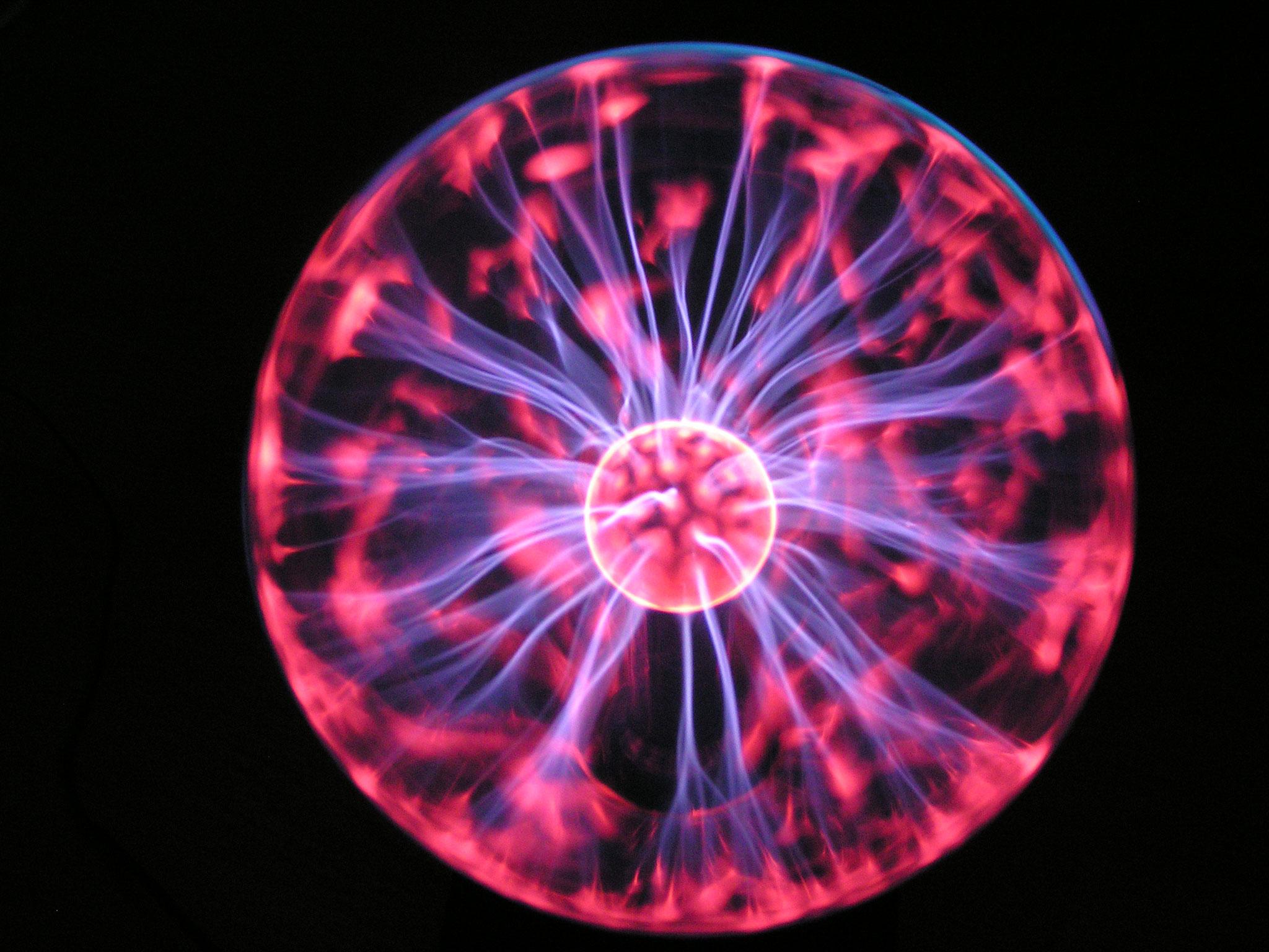 Tesla Coil Shoots Sparks to the Super Mario Bros. Theme Song