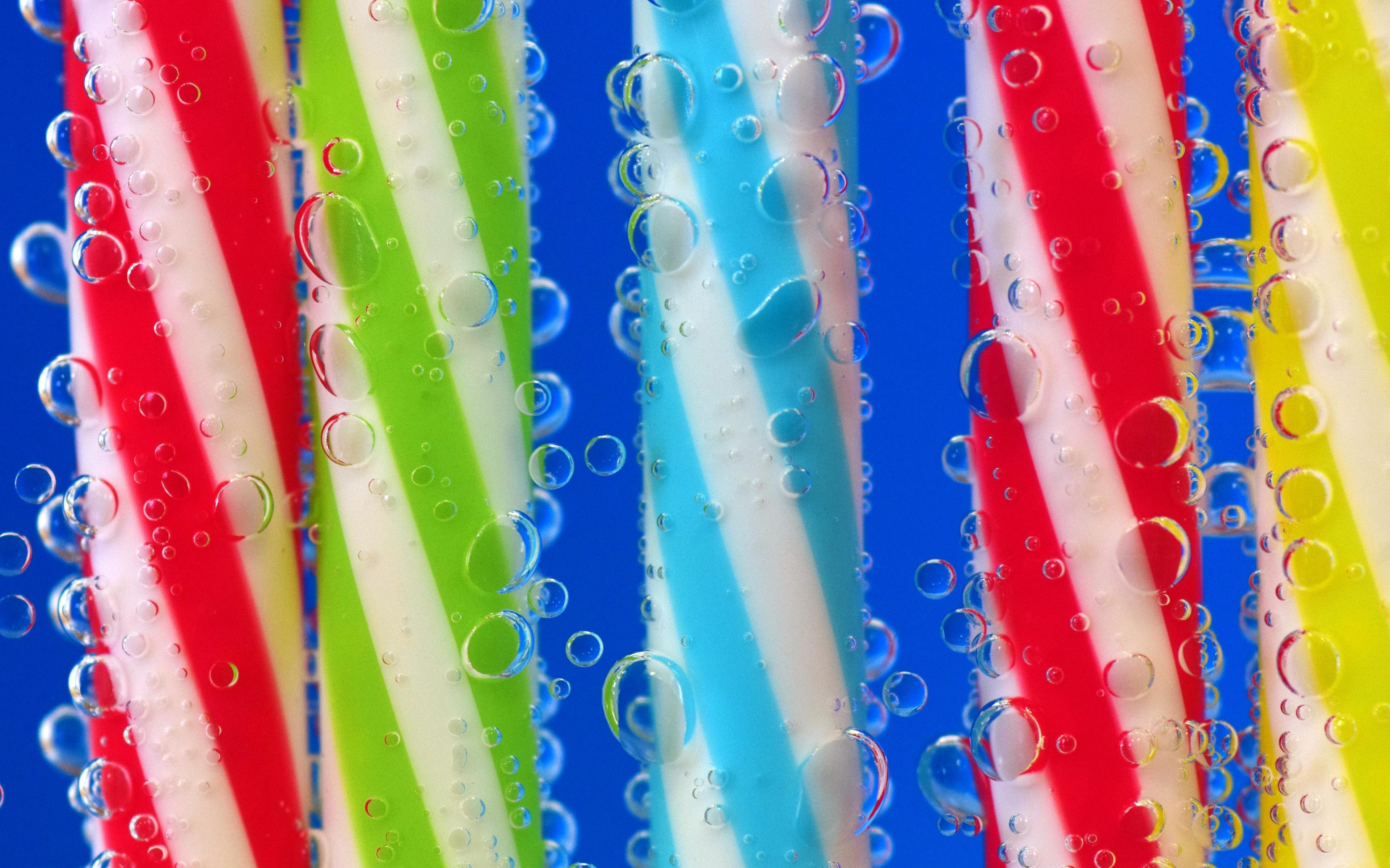 Download wallpapers 3840x2400 drinking straw, drops, close