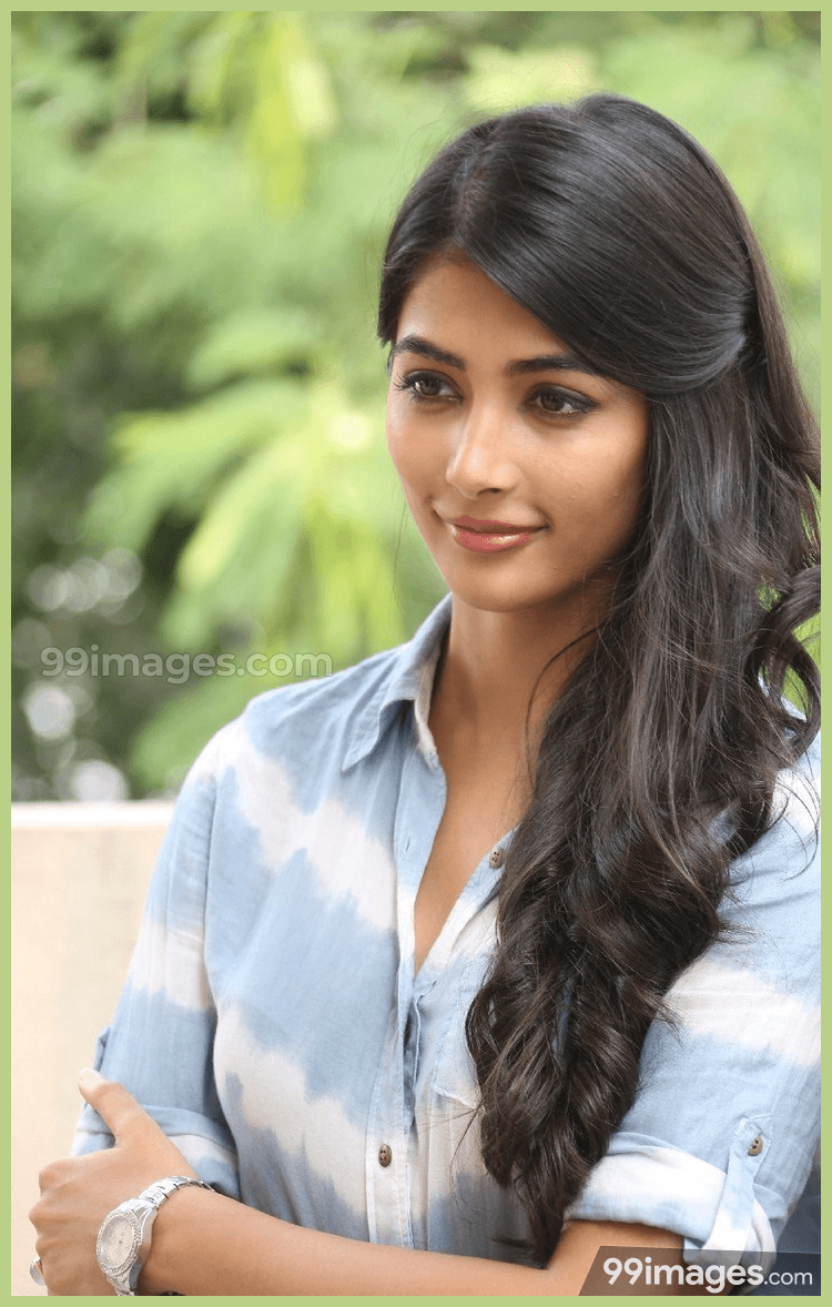Pooja Hegde Wallpaper