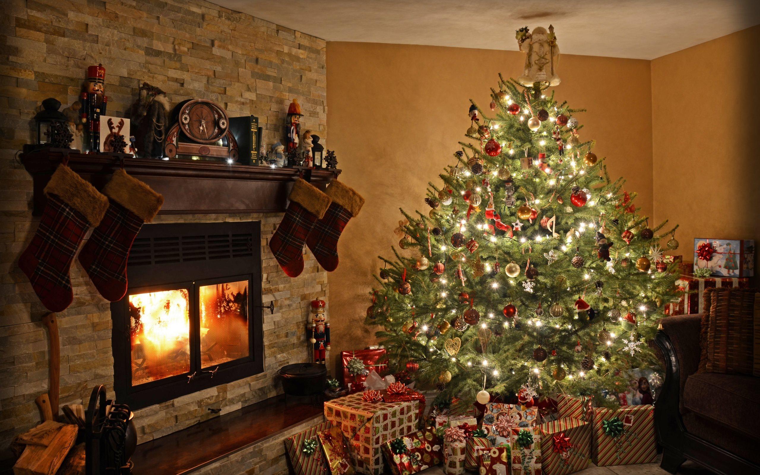 Christmas Tree Fireplace Wallpapers - Wallpaper Cave
