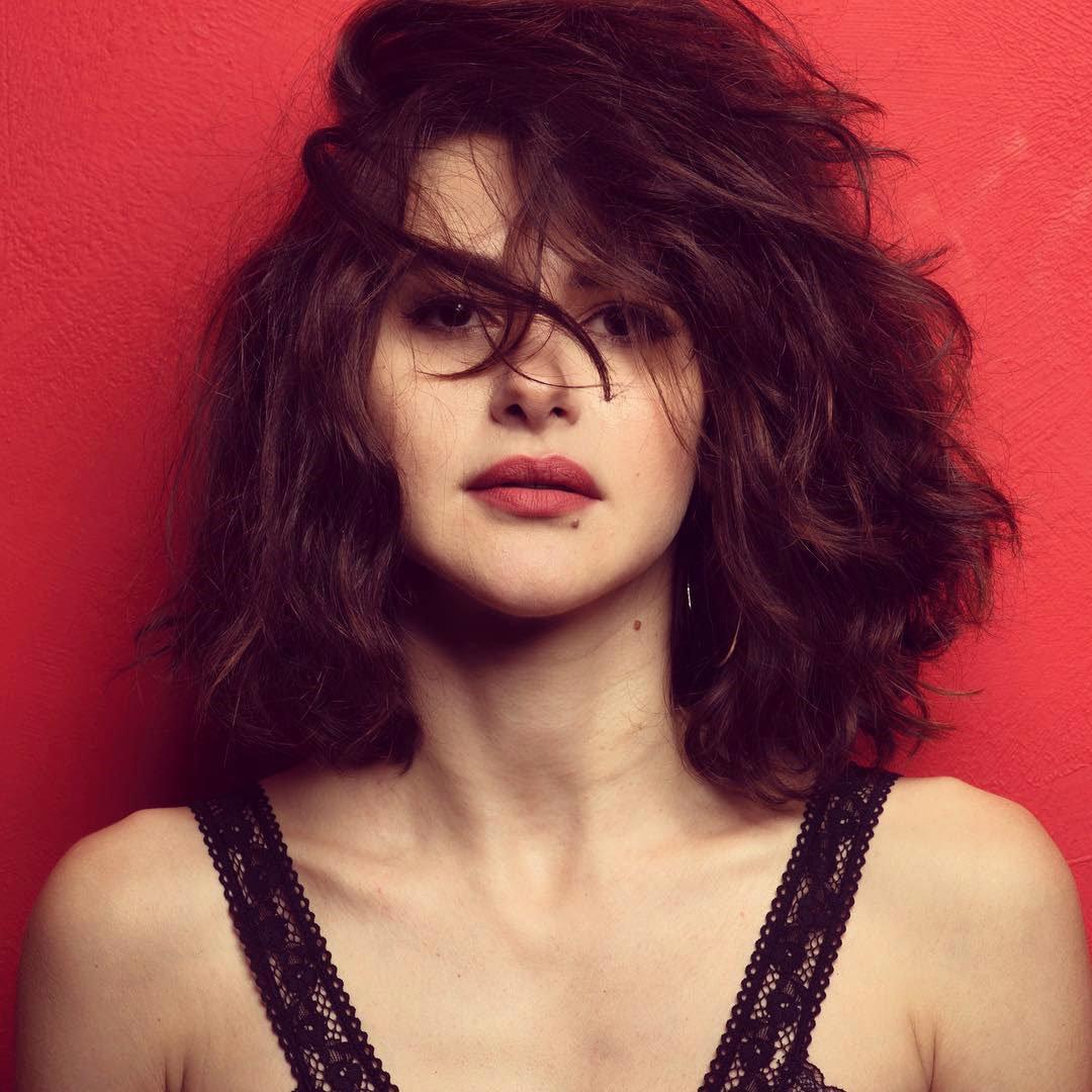 Nesrin Cavadzade: Tv Series, Biography