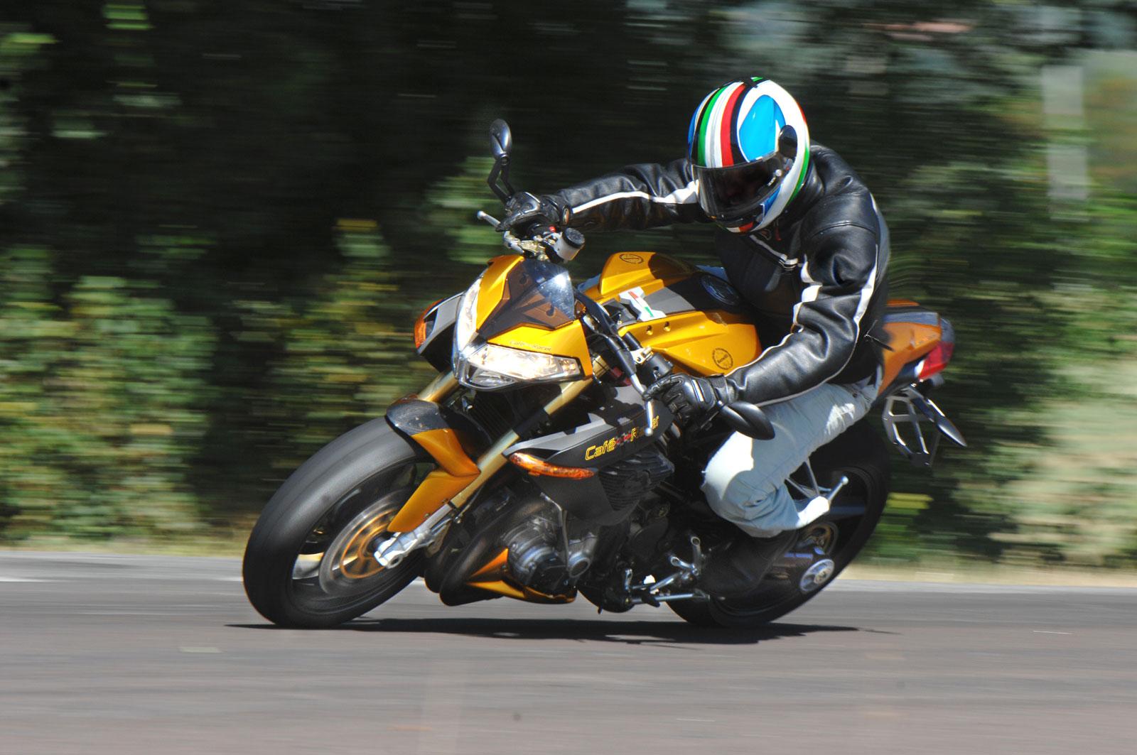 Benelli TnT 1130: pics, specs and information