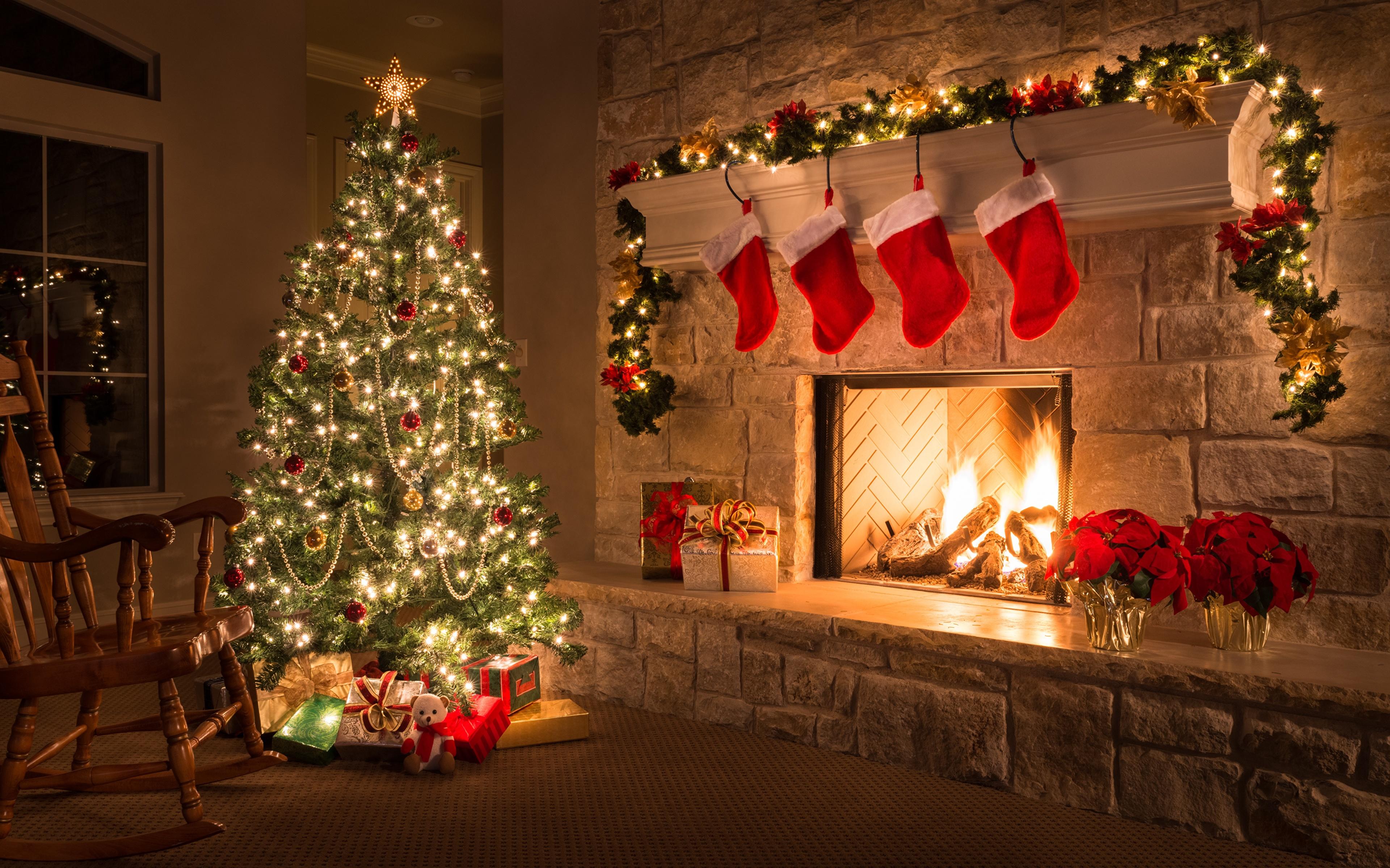 Christmas Tree Living Room Fireplace Wallpaper