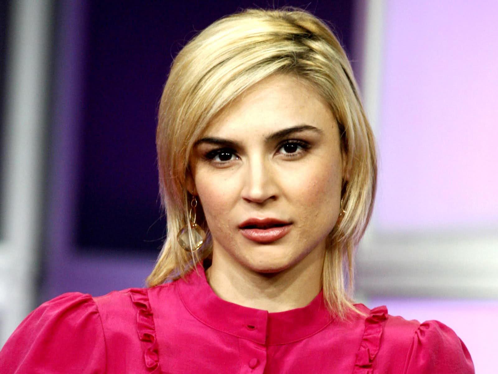 Samaire Armstrong HD Wallpaperwallpaper.net