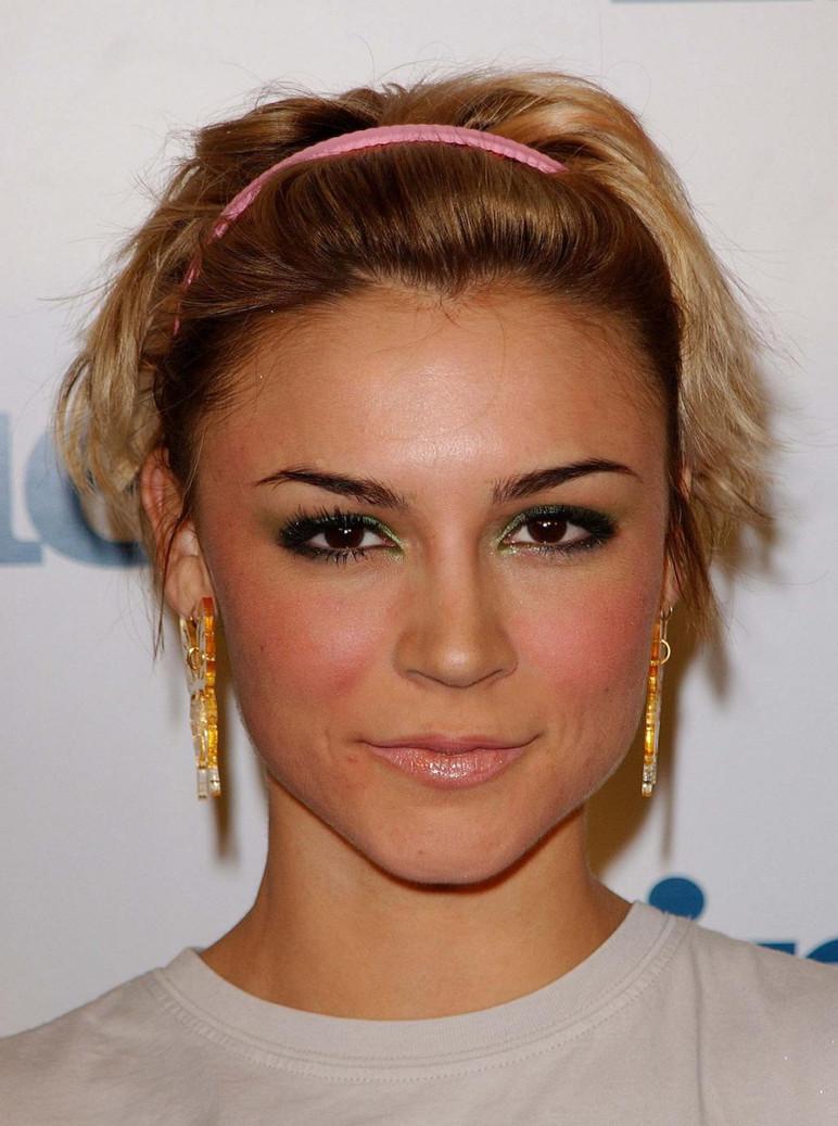 Gallery For > Samaire Armstrong Wallpaper