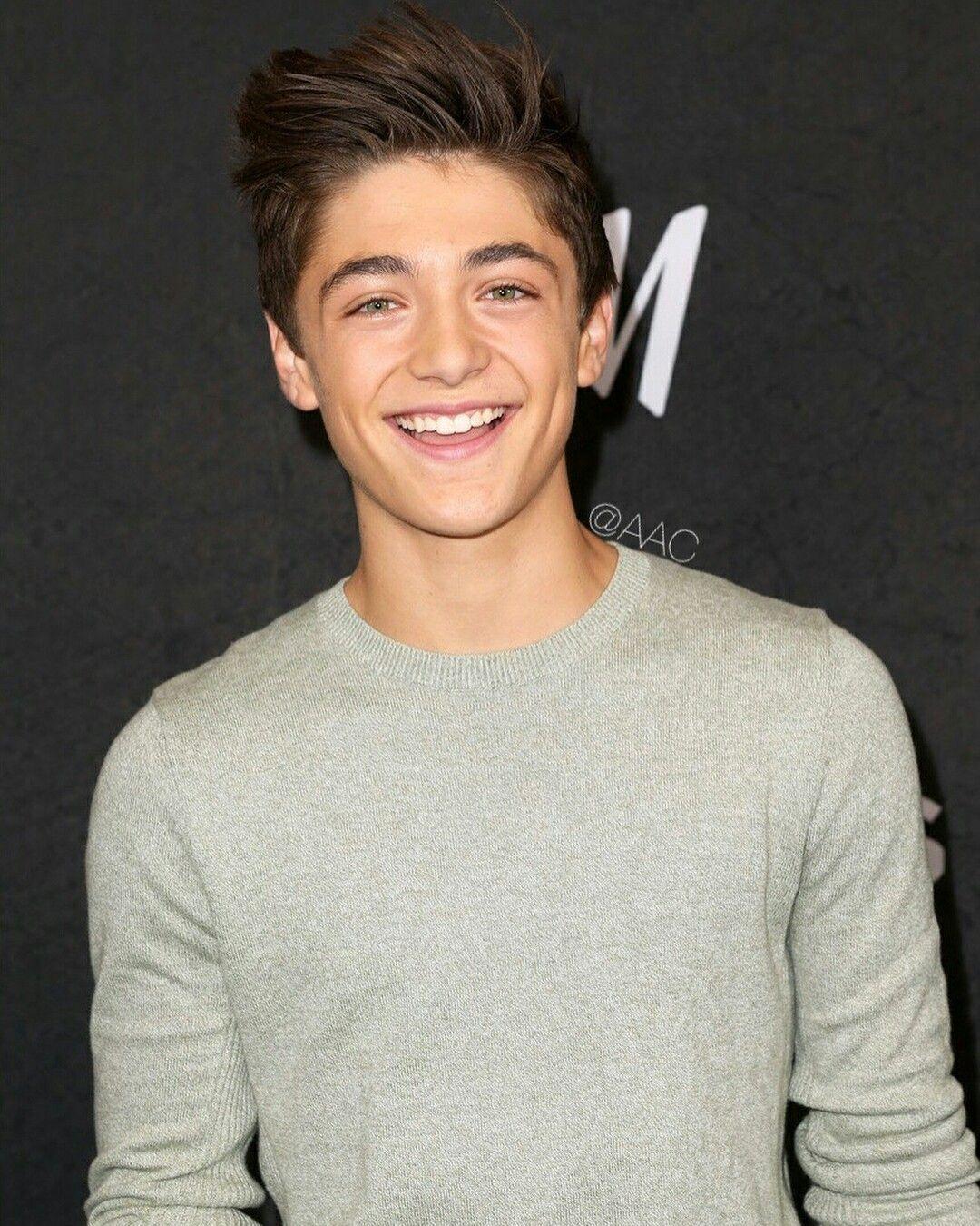 Asher Angel. Angel eyes, Cute celebrities, Singer