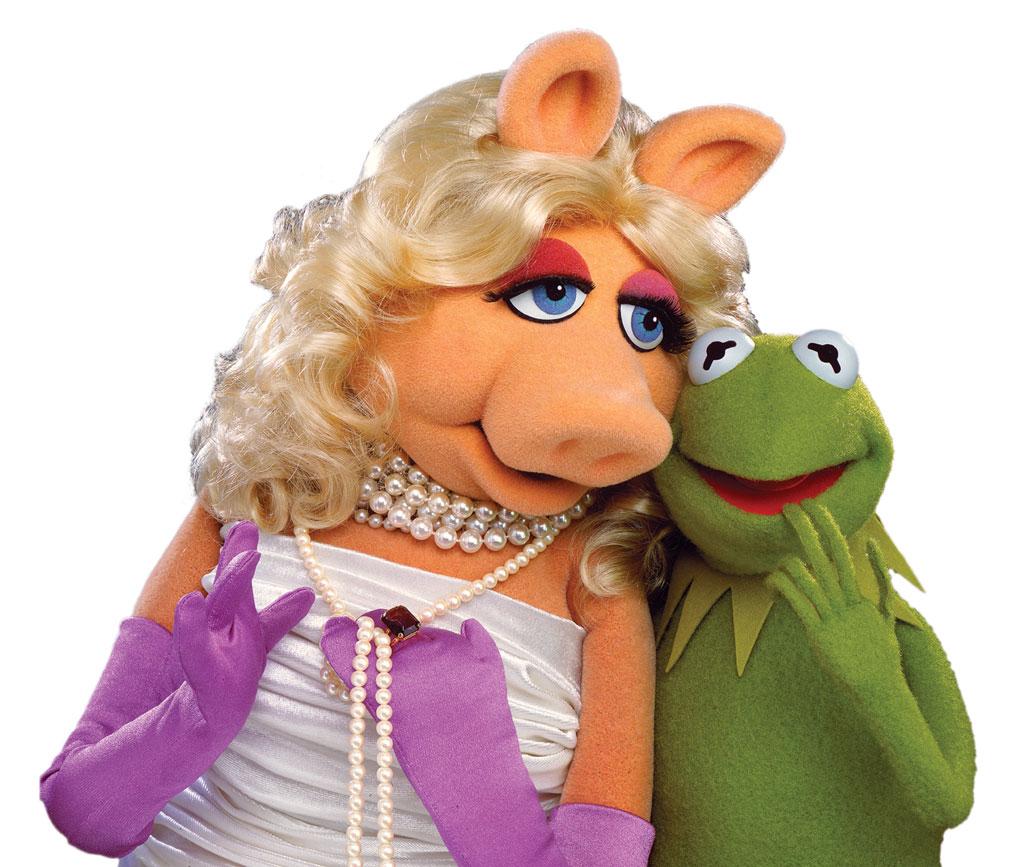 Miss Piggy and Kermit the Go