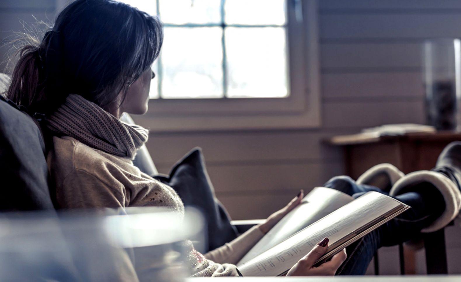 Girl Book Mood HD Wallpaper