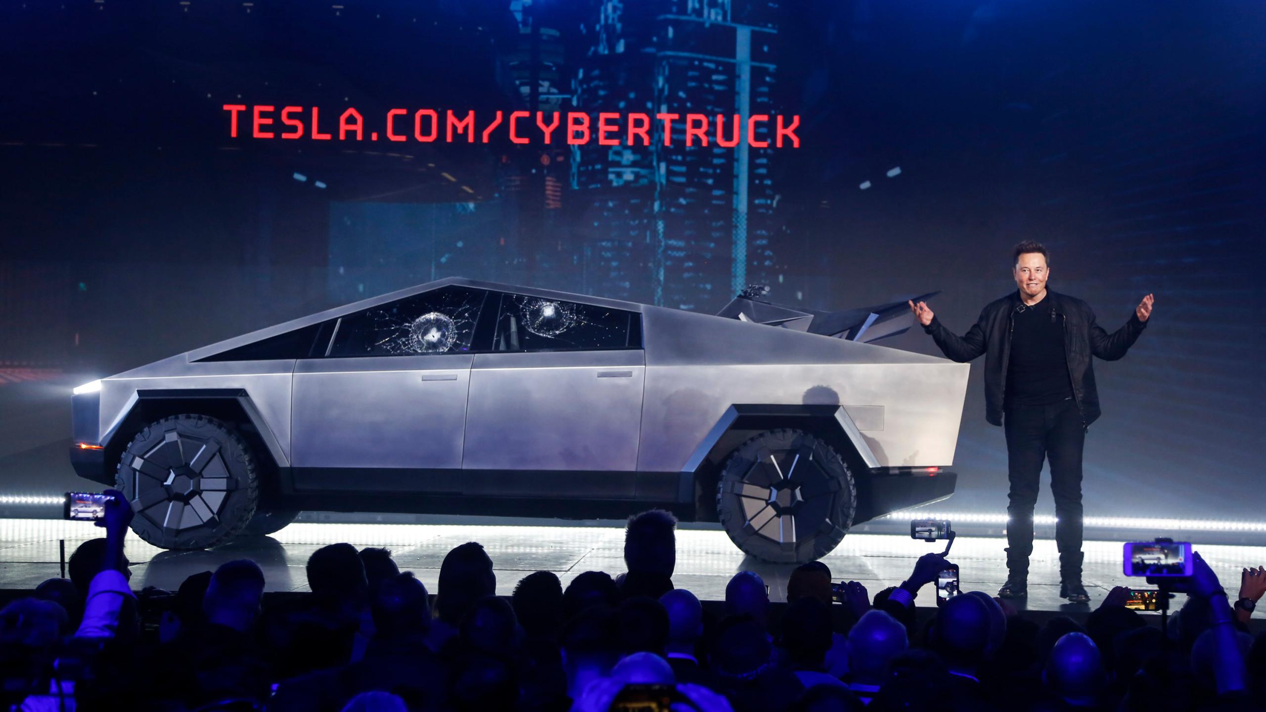 Tesla unveils electric 'Cybertruck'