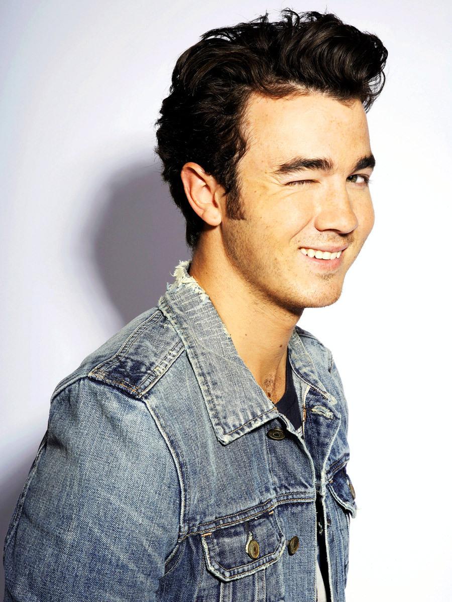 Picture of Kevin Jonas Of Celebrities