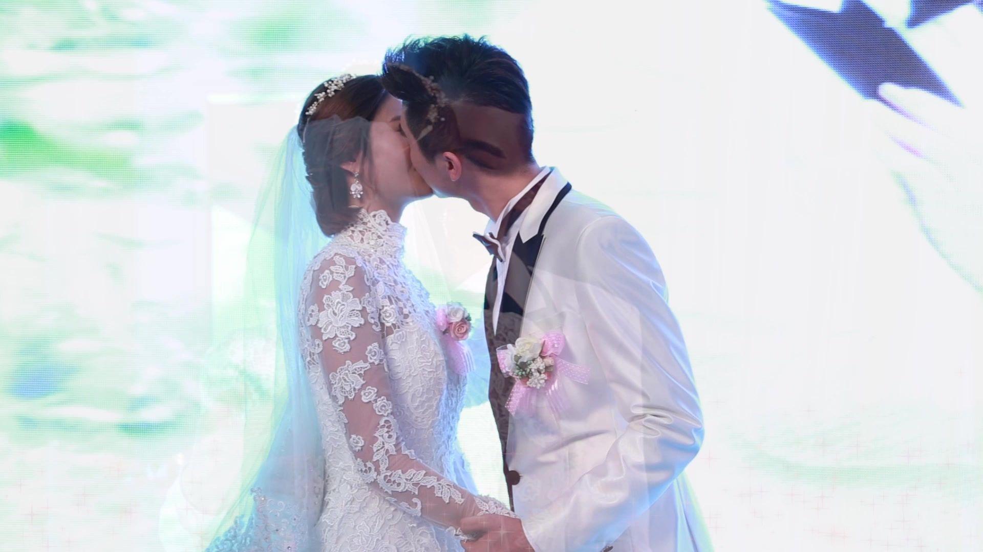 Behind the Scenes Special 1: Because of Meeting You