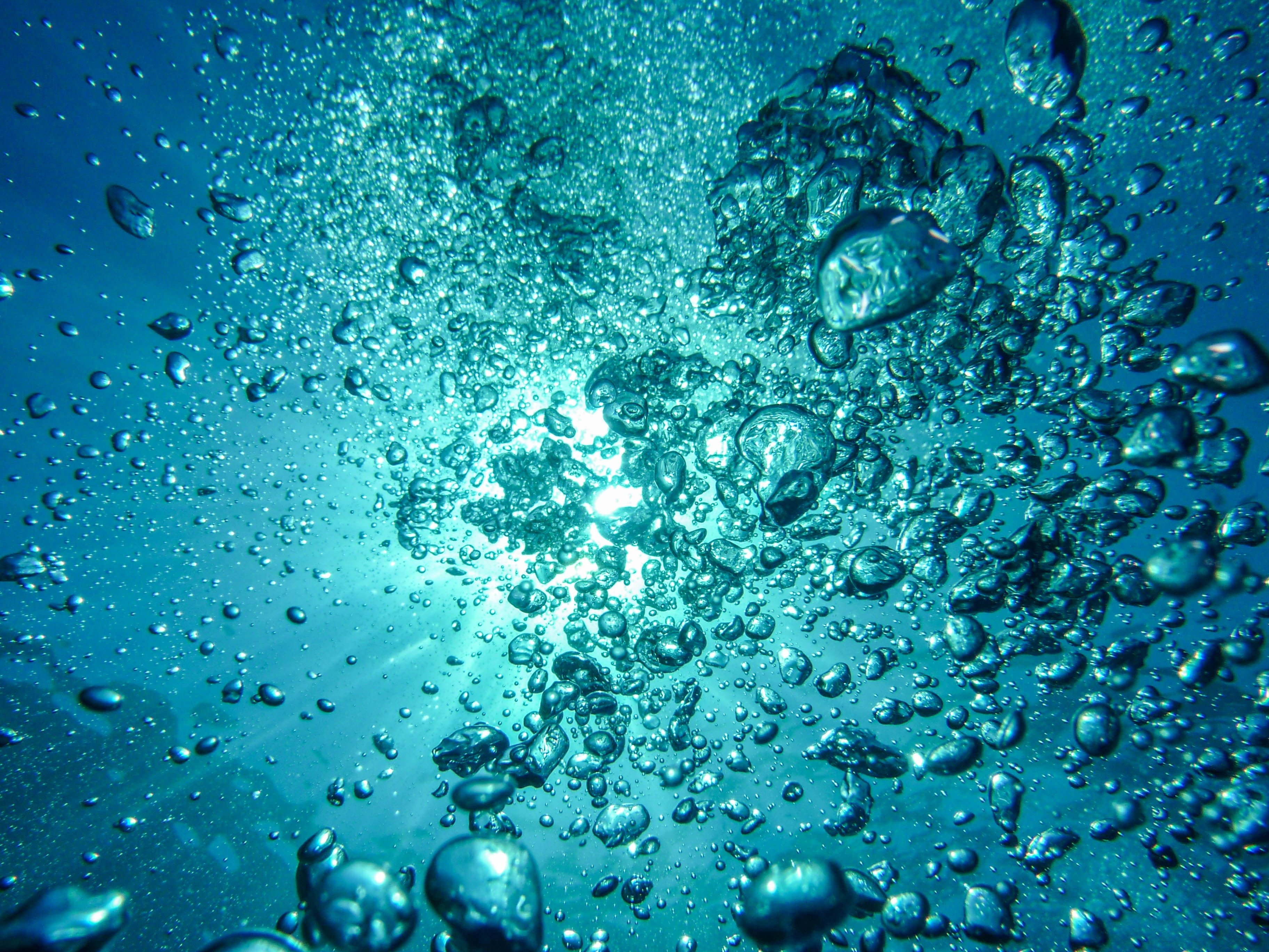 Bubble deep water photography HD wallpaper