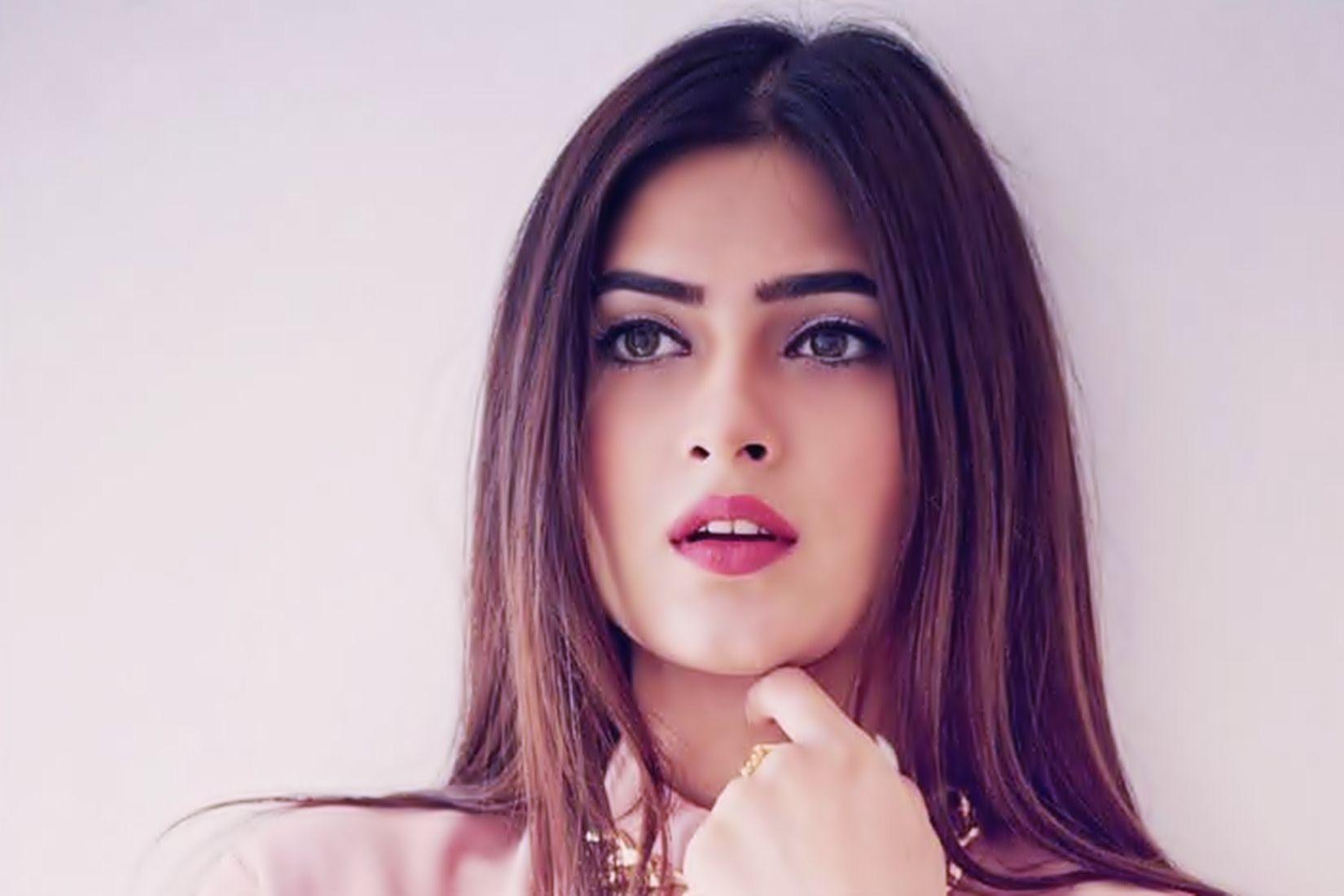 Karishma Sharma Wallpapers - Wallpaper Cave