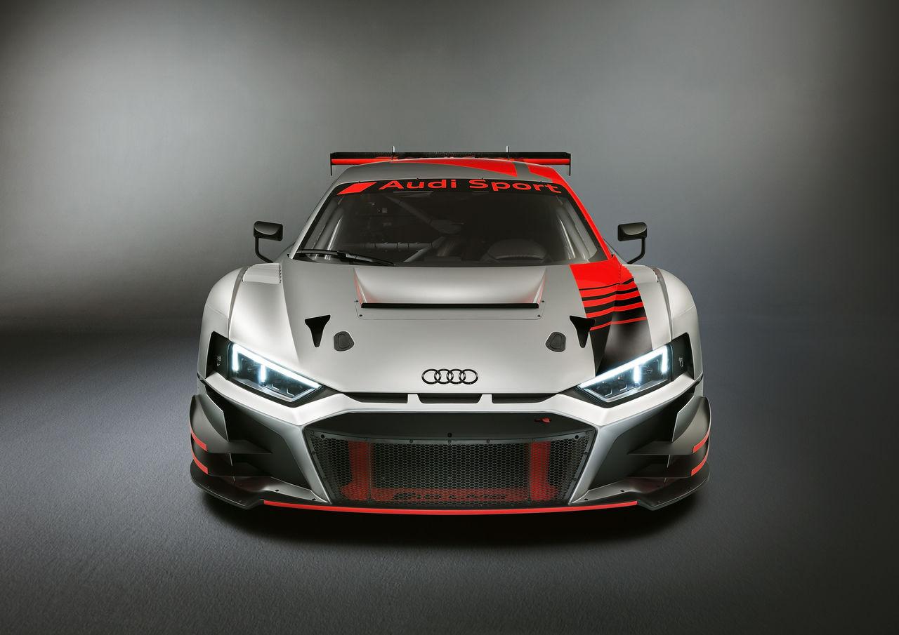 World premiere in Paris: new evolution of Audi R8 LMS