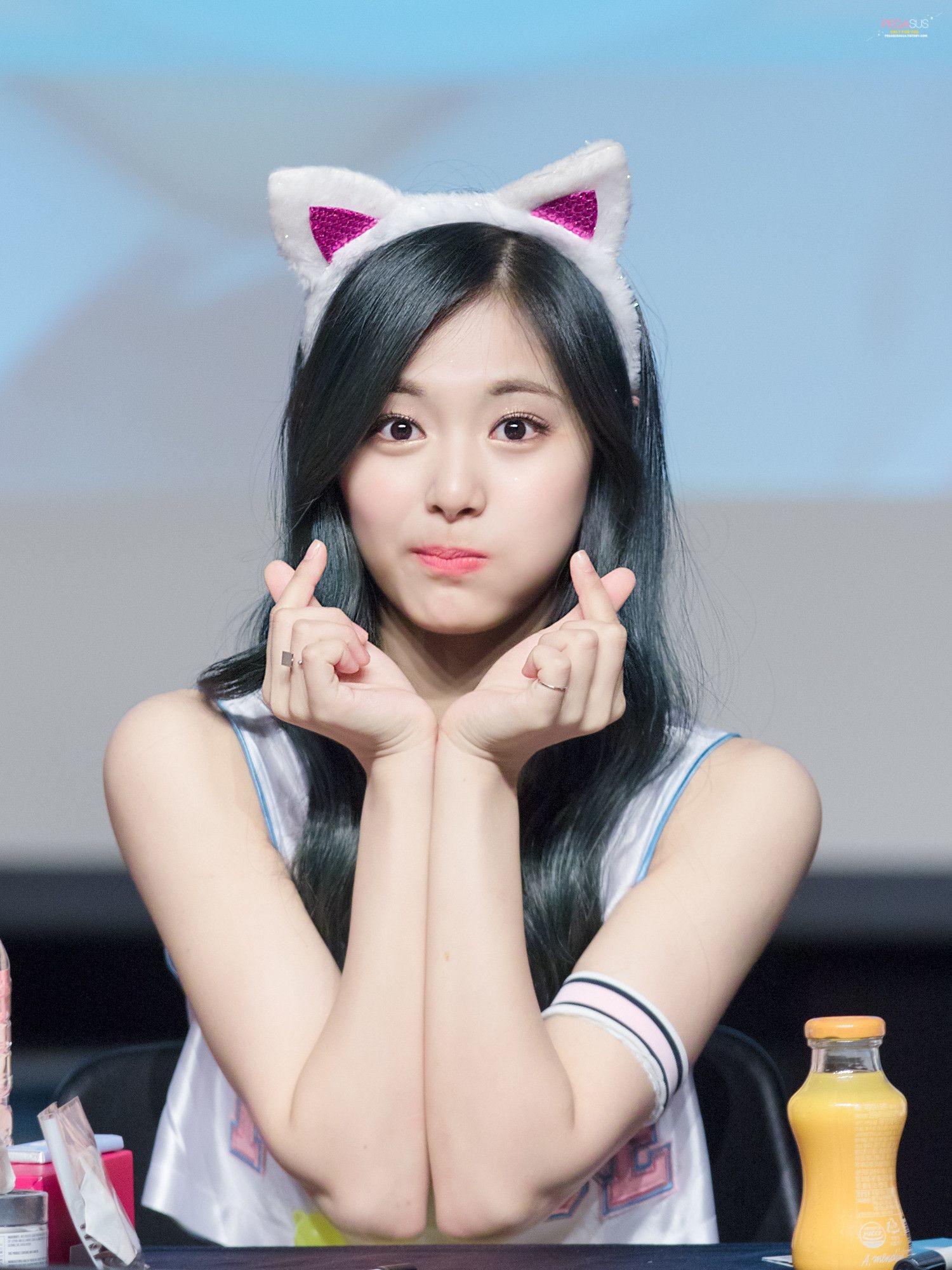 Twice iPhone Wallpaper