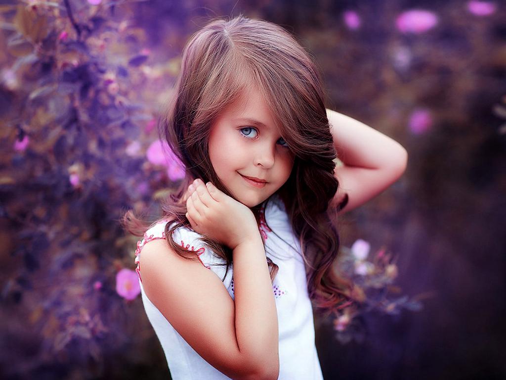 Free download cute baby girl wallpaper for facebook profile