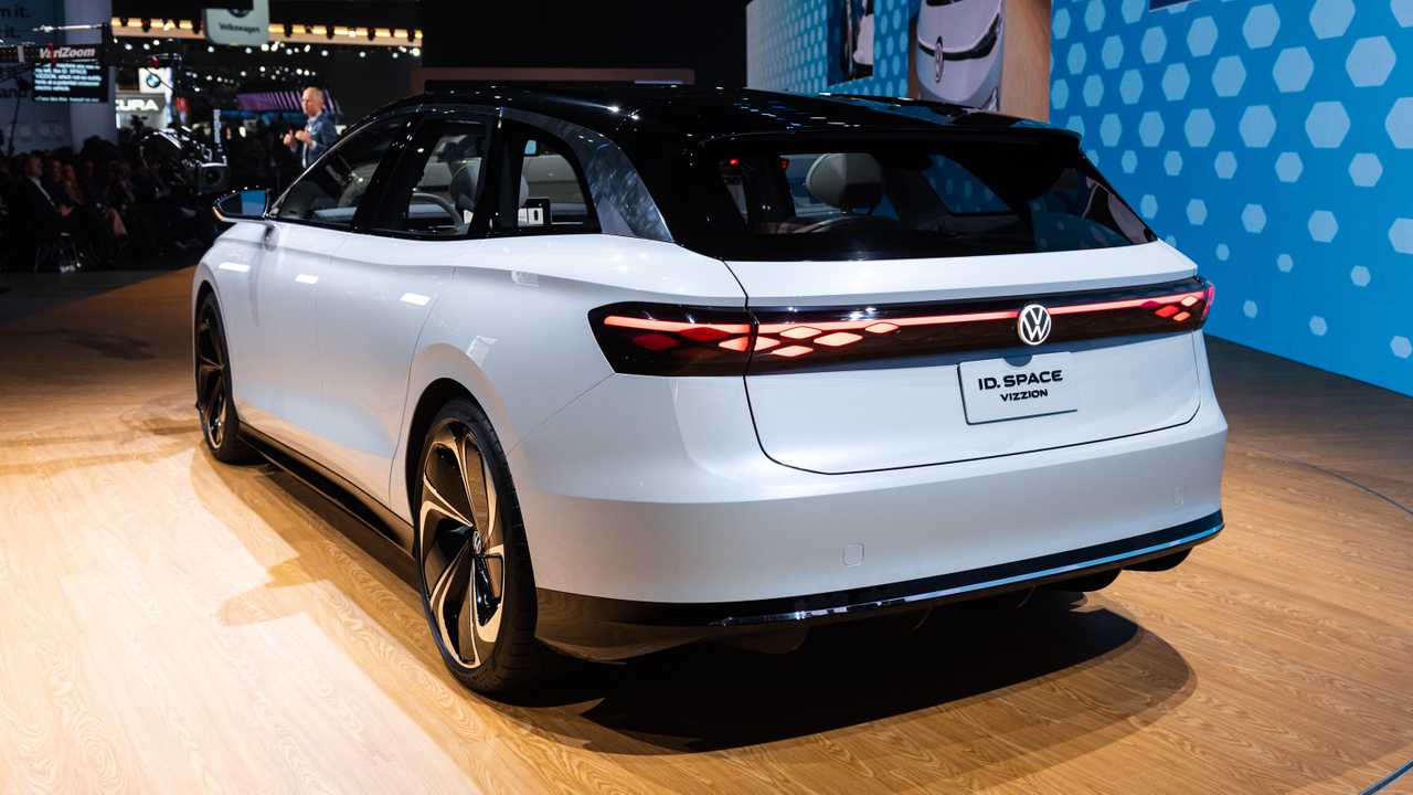 Volkswagen ID Space Vizzion Concept Arrives Previewing