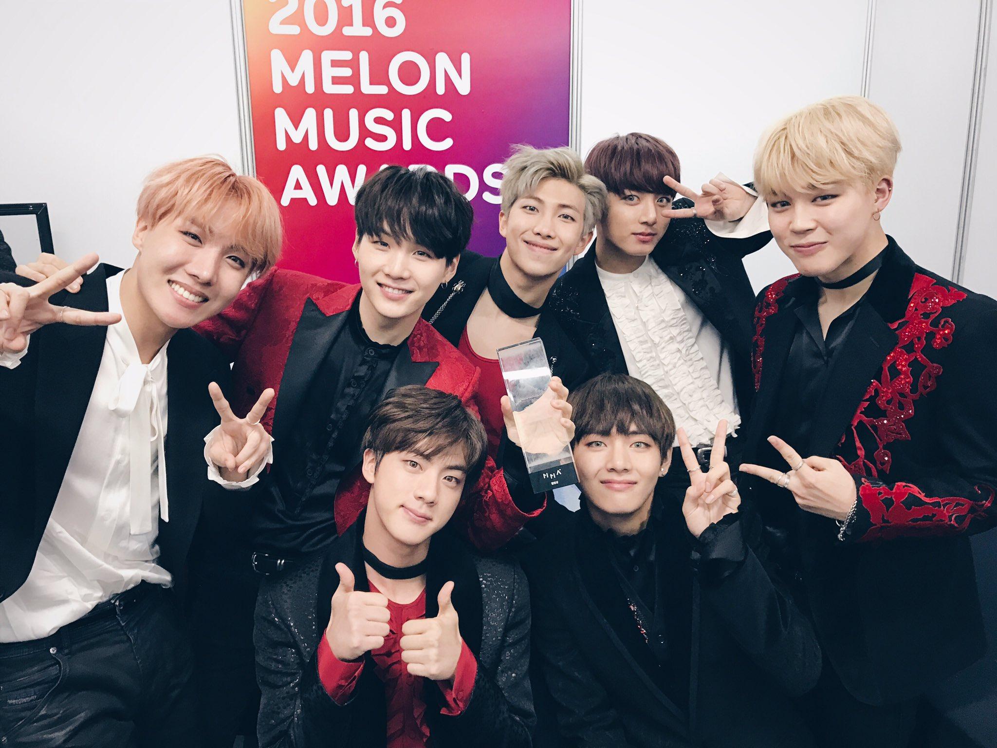 BTS Wins Best Album Of The Year At The 2016 Melon Music