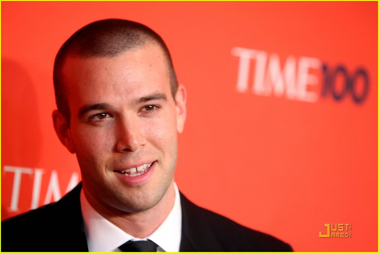 Wallpaper Sea: jon favreau wallpaper hd