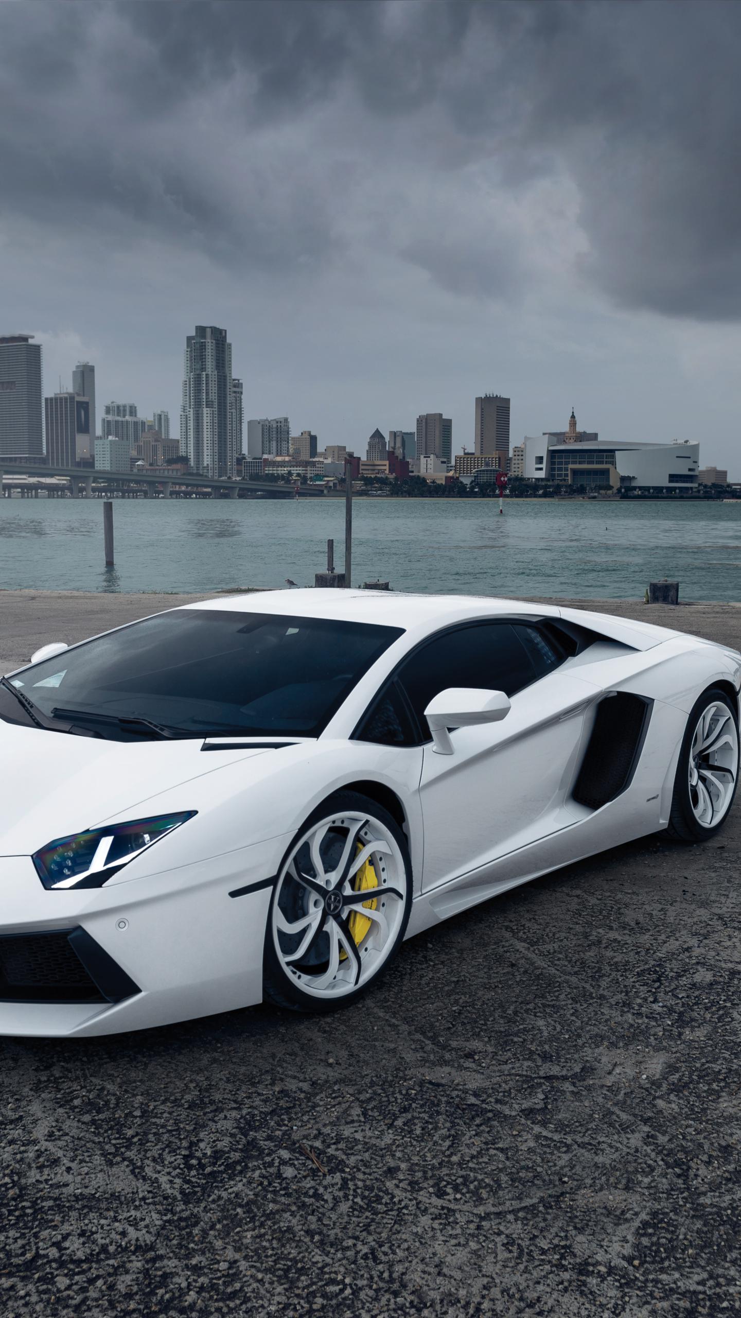 Lamborghini Aventador Phone Wallpaper